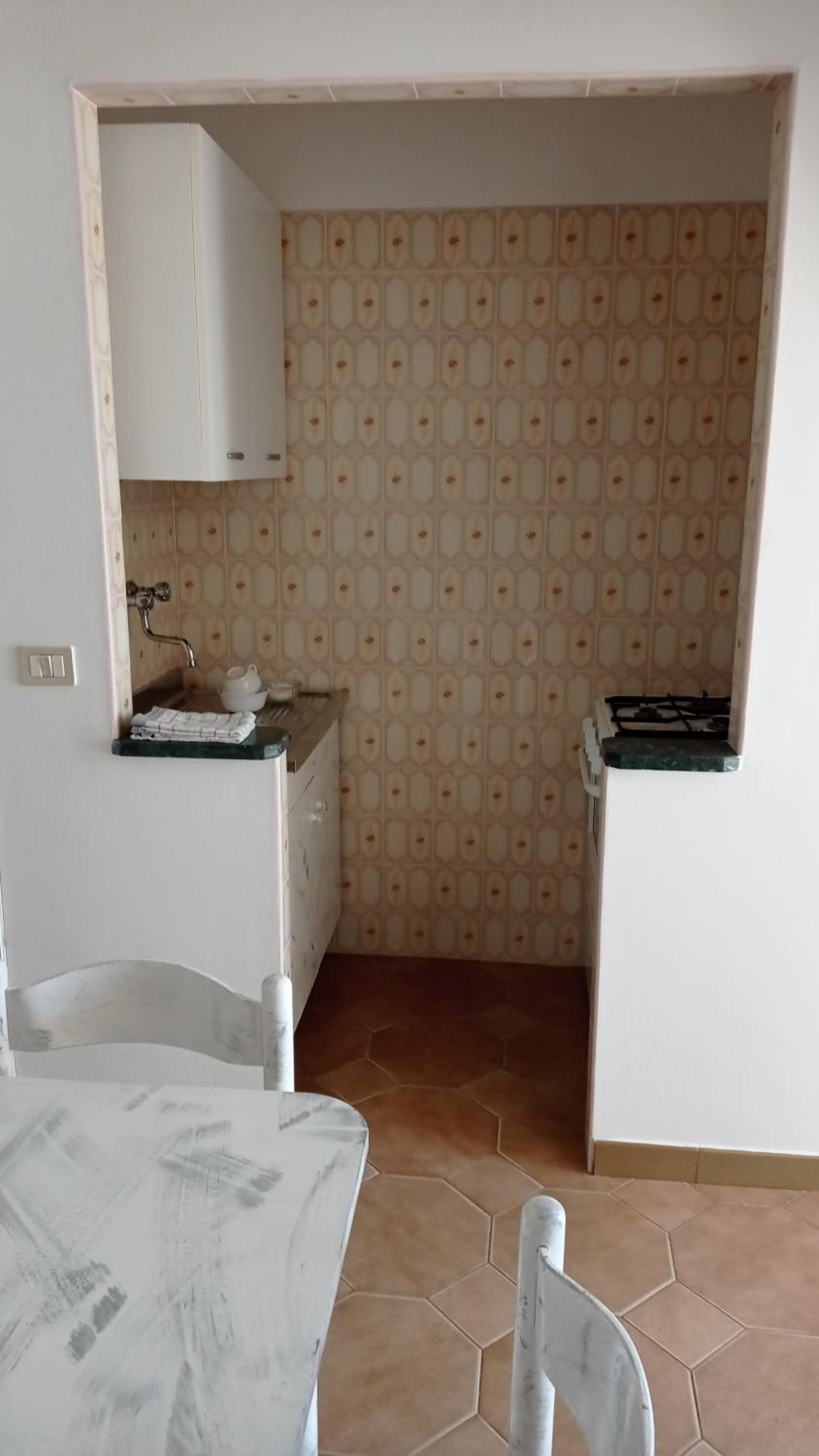 One-Bedroom House - Photo 29