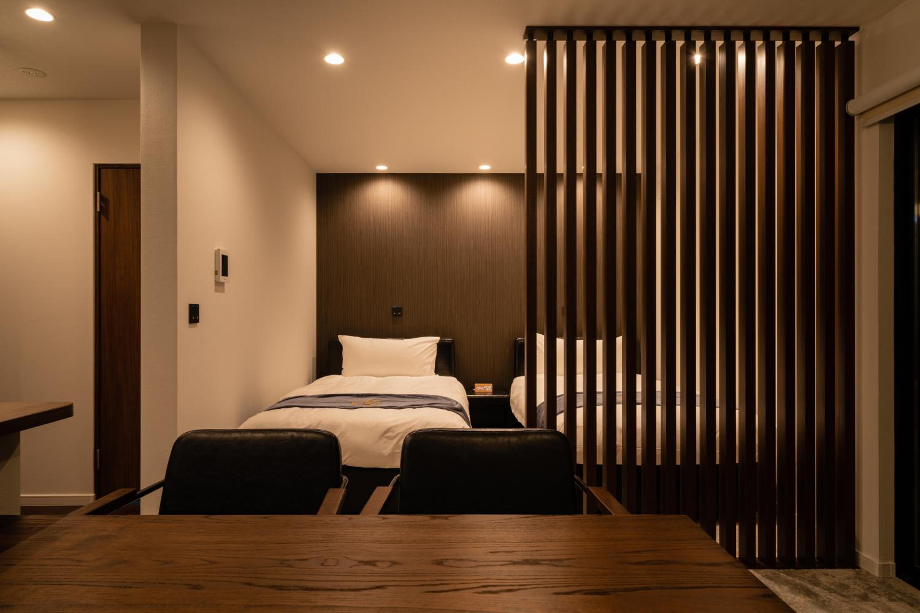 Rooftop Villa with Theater Room - Type A - Photo 14