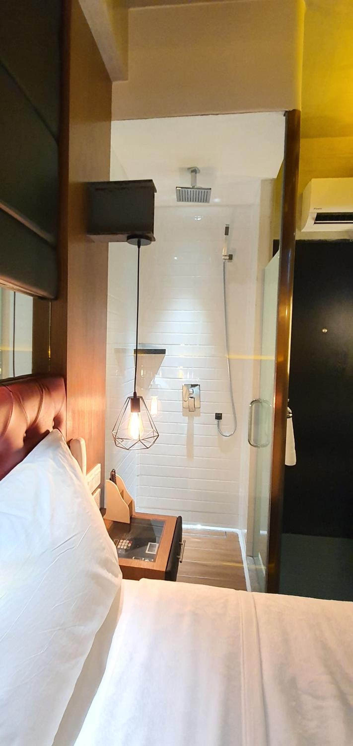 Deluxe Room - Photo 13