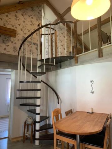 Two-Bedroom Apartment - Photo 17