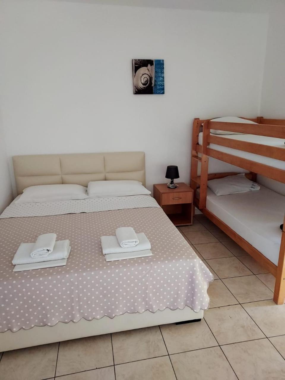 One-Bedroom Apartment with Balcony (4 Adults) photo 1