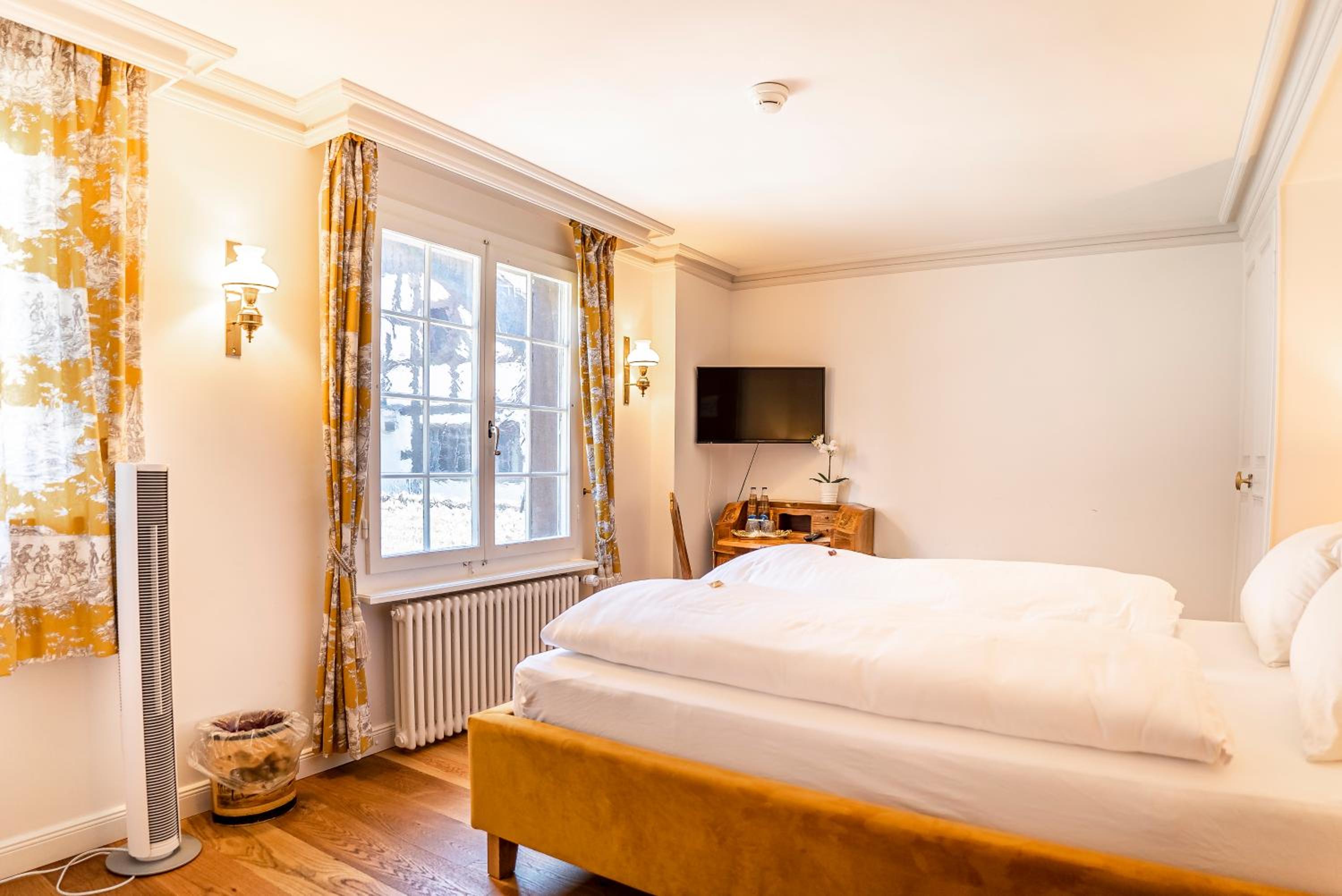 Double Room Small - Photo 13