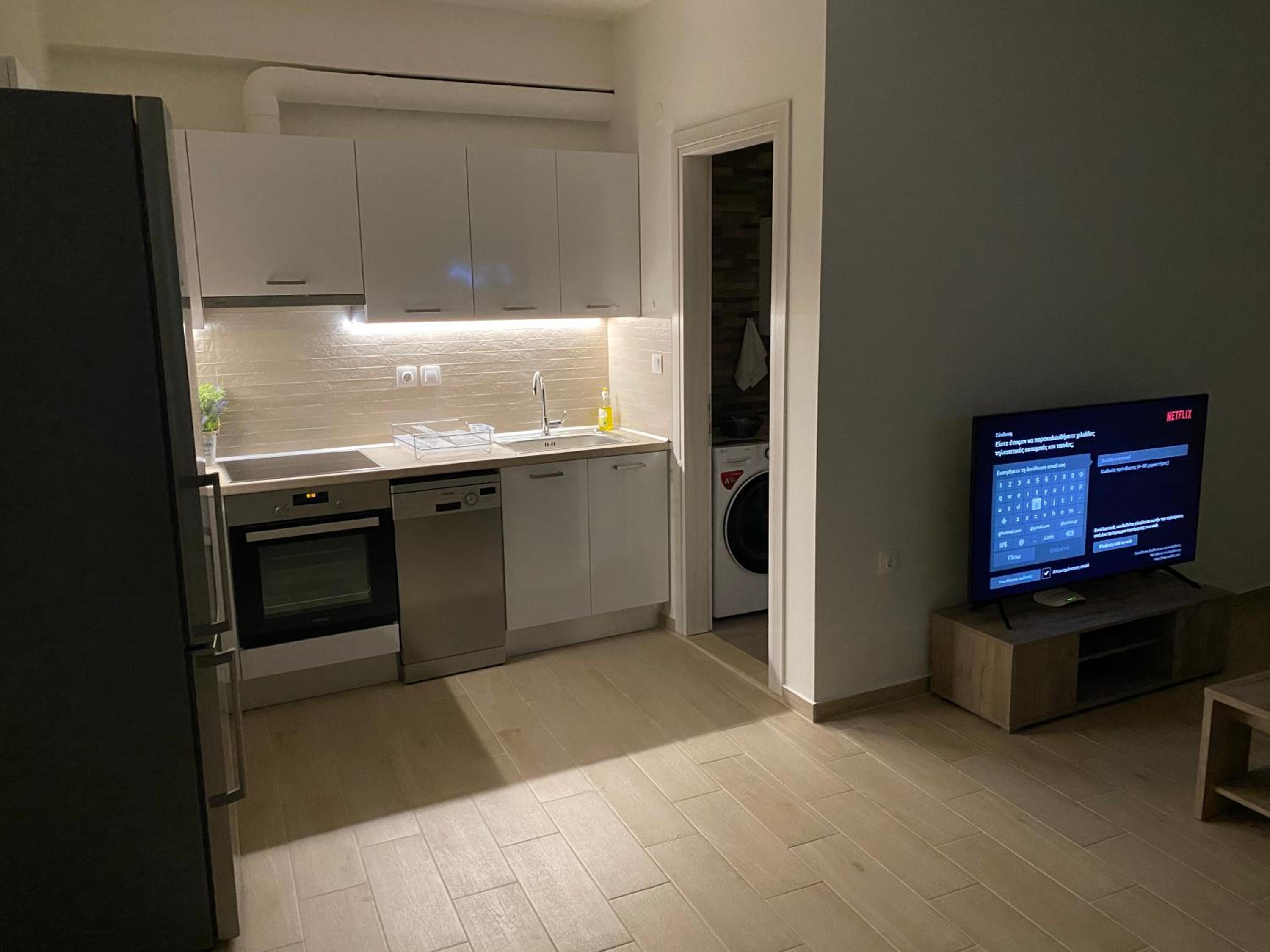 One-Bedroom Apartment - Photo 18