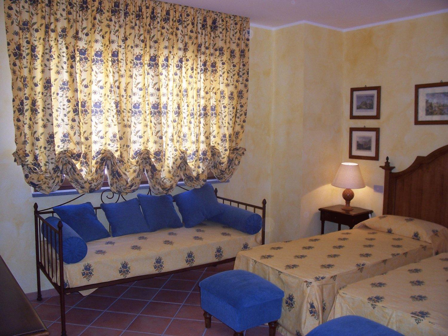 Double or Twin Room - Photo 2