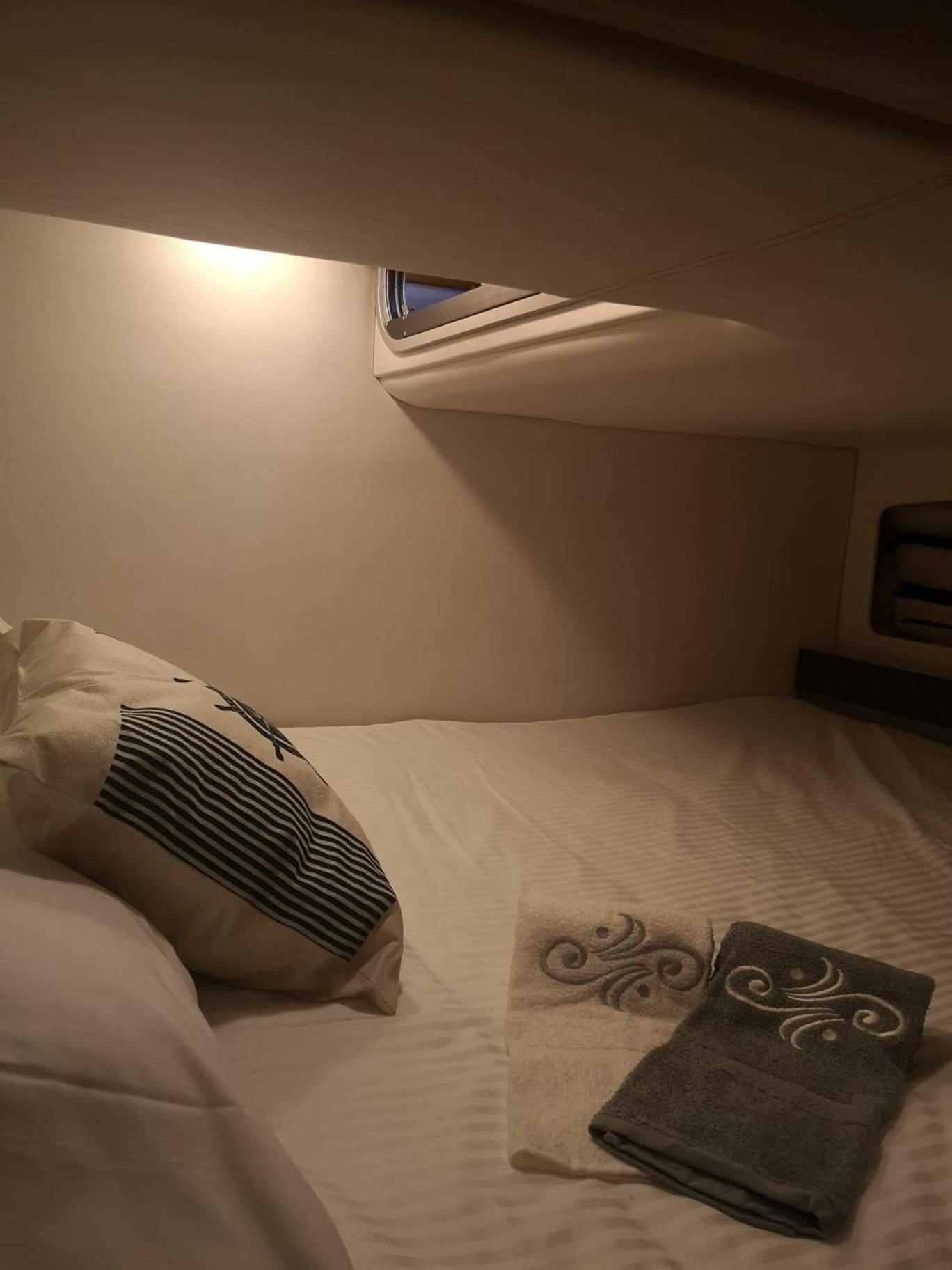 Two-Bedroom Boat - Photo 2