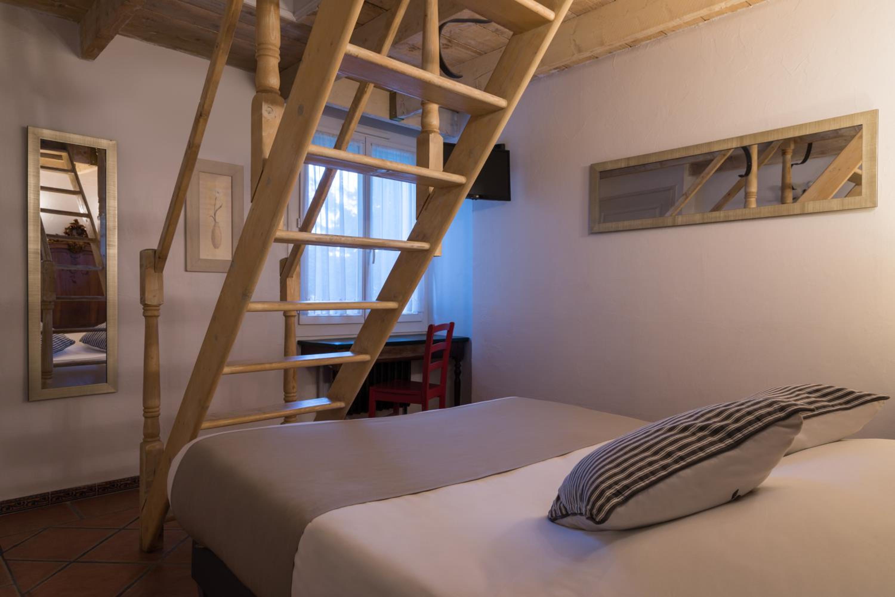 Family Triple Room - Photo 1