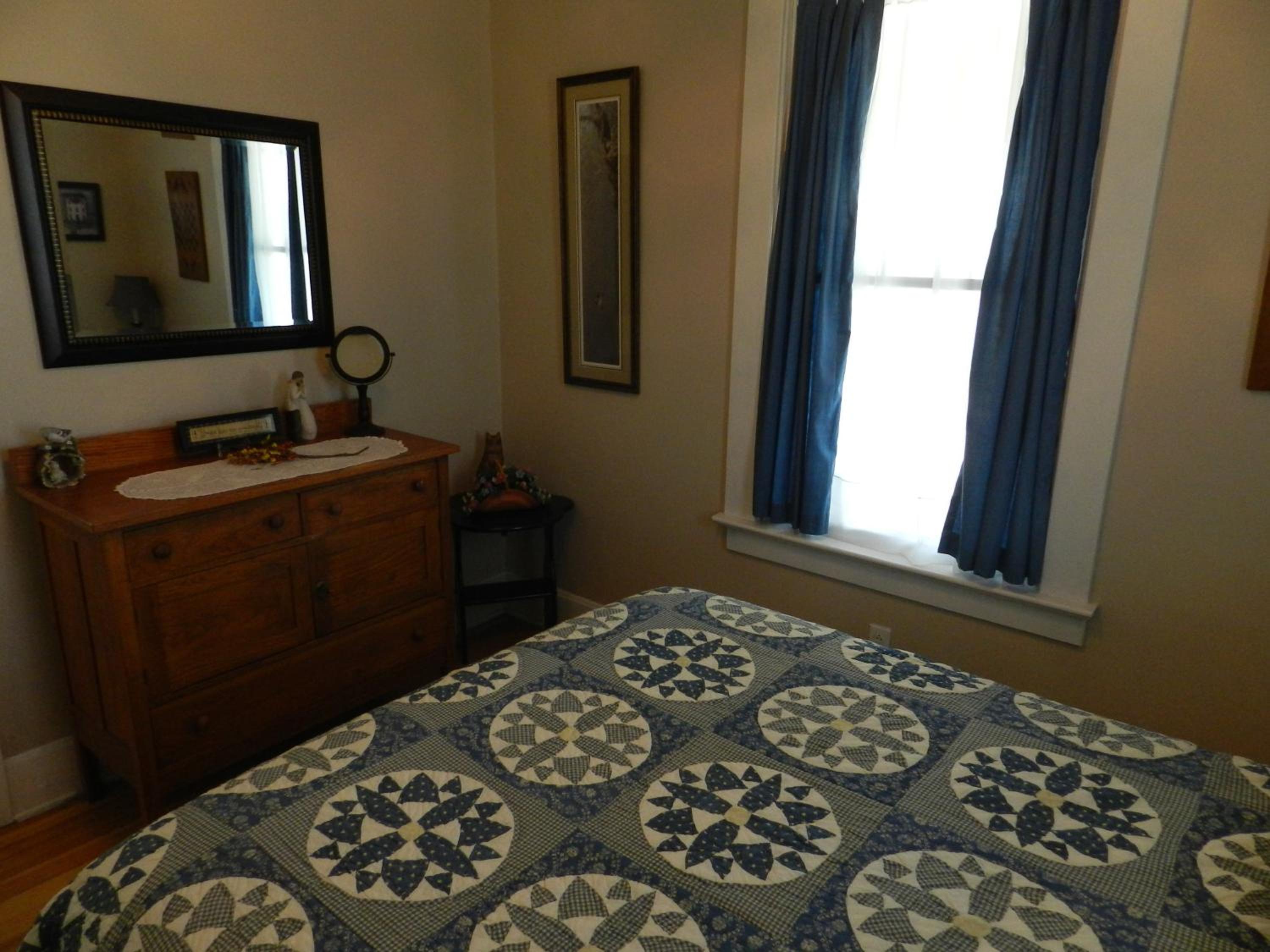 Two-Bedroom House photo 2