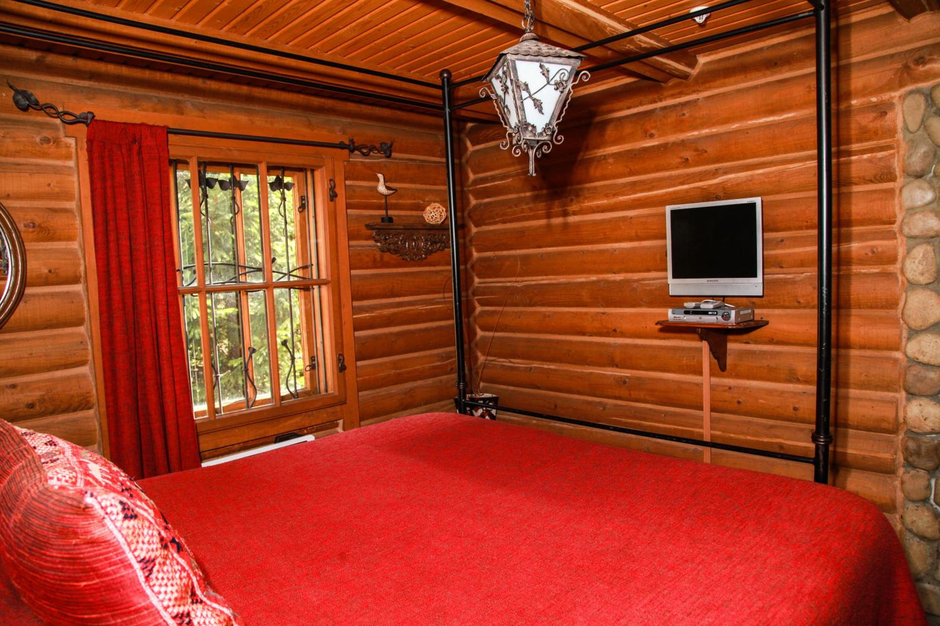 One-Bedroom Suite photo 3