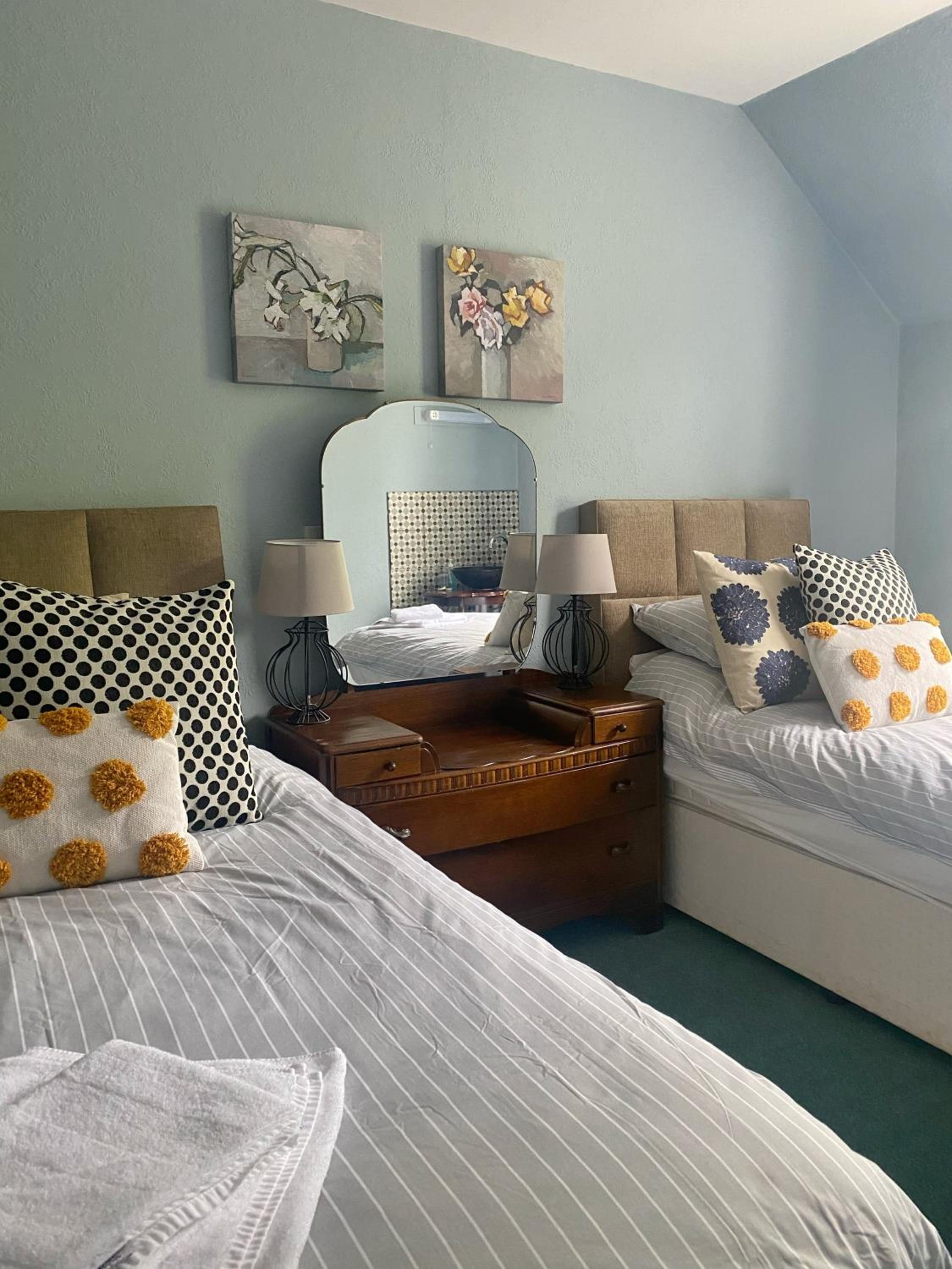 Family Room photo 2