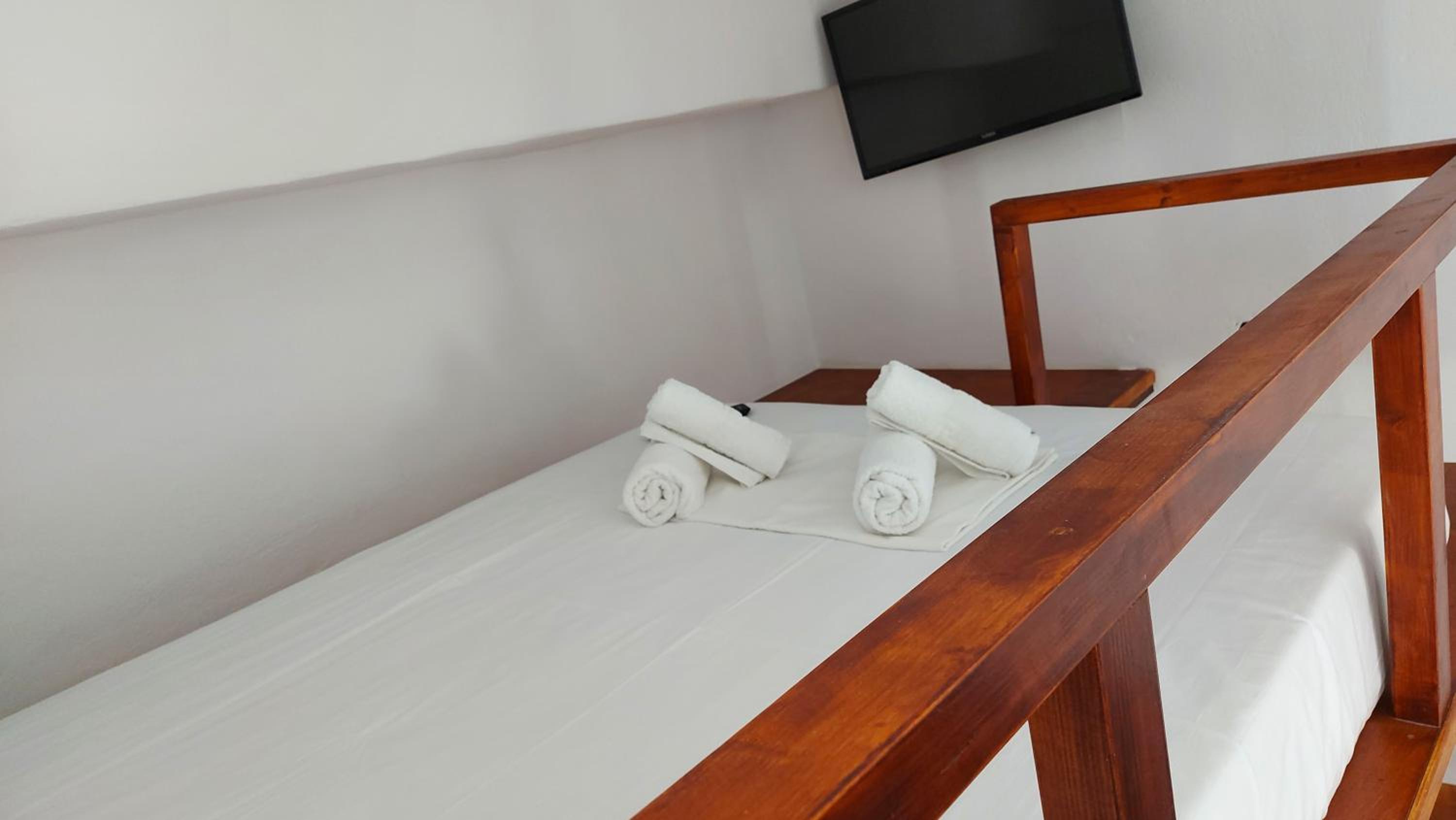 One-Bedroom Apartment - Photo 17