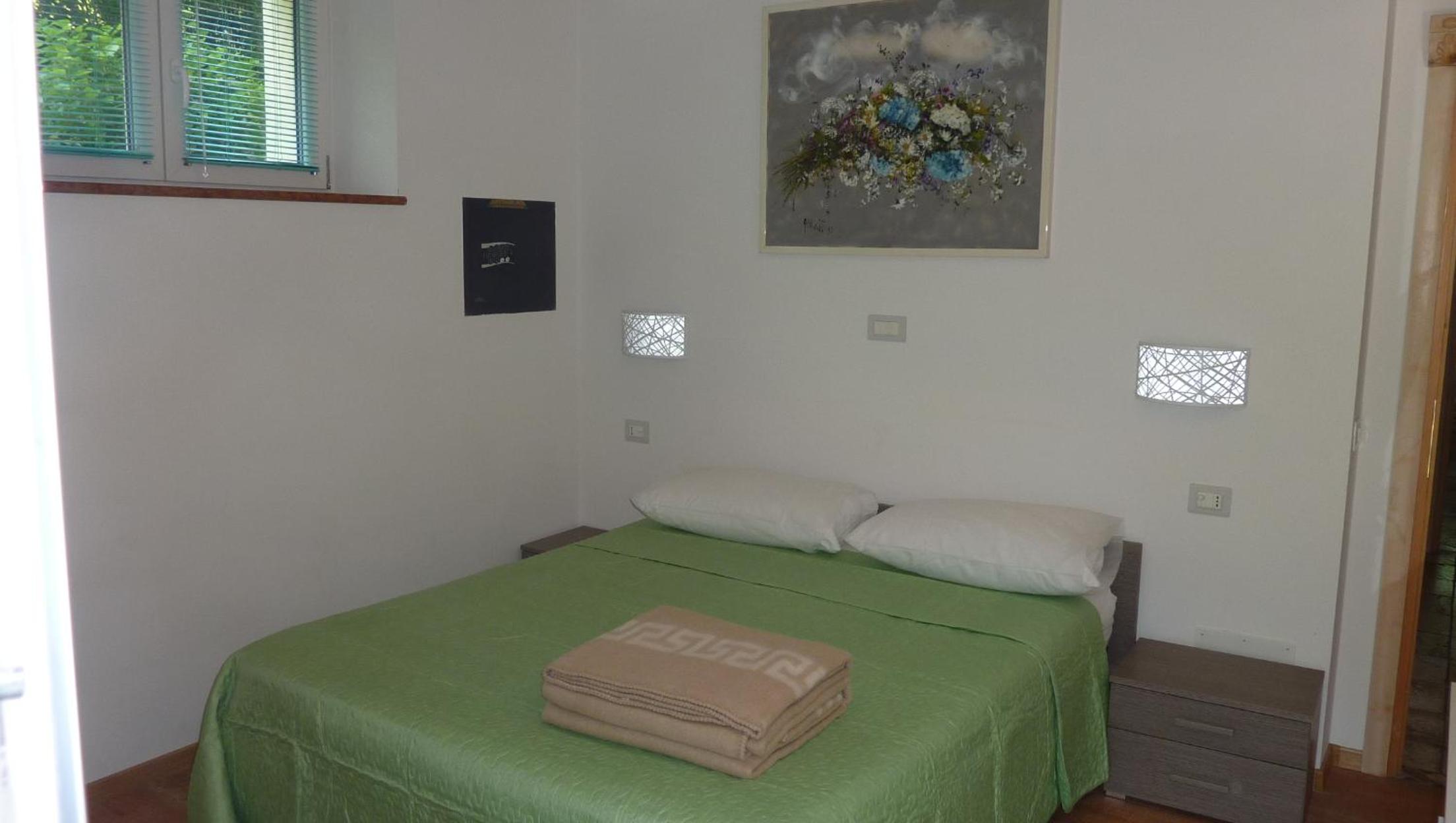 Three-Bedroom Apartment photo 2