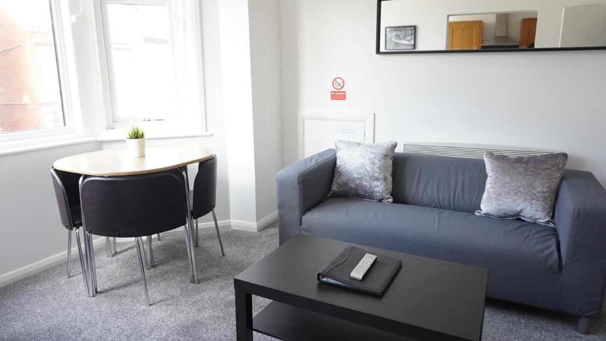 Two-Bedroom Apartment - Photo 12