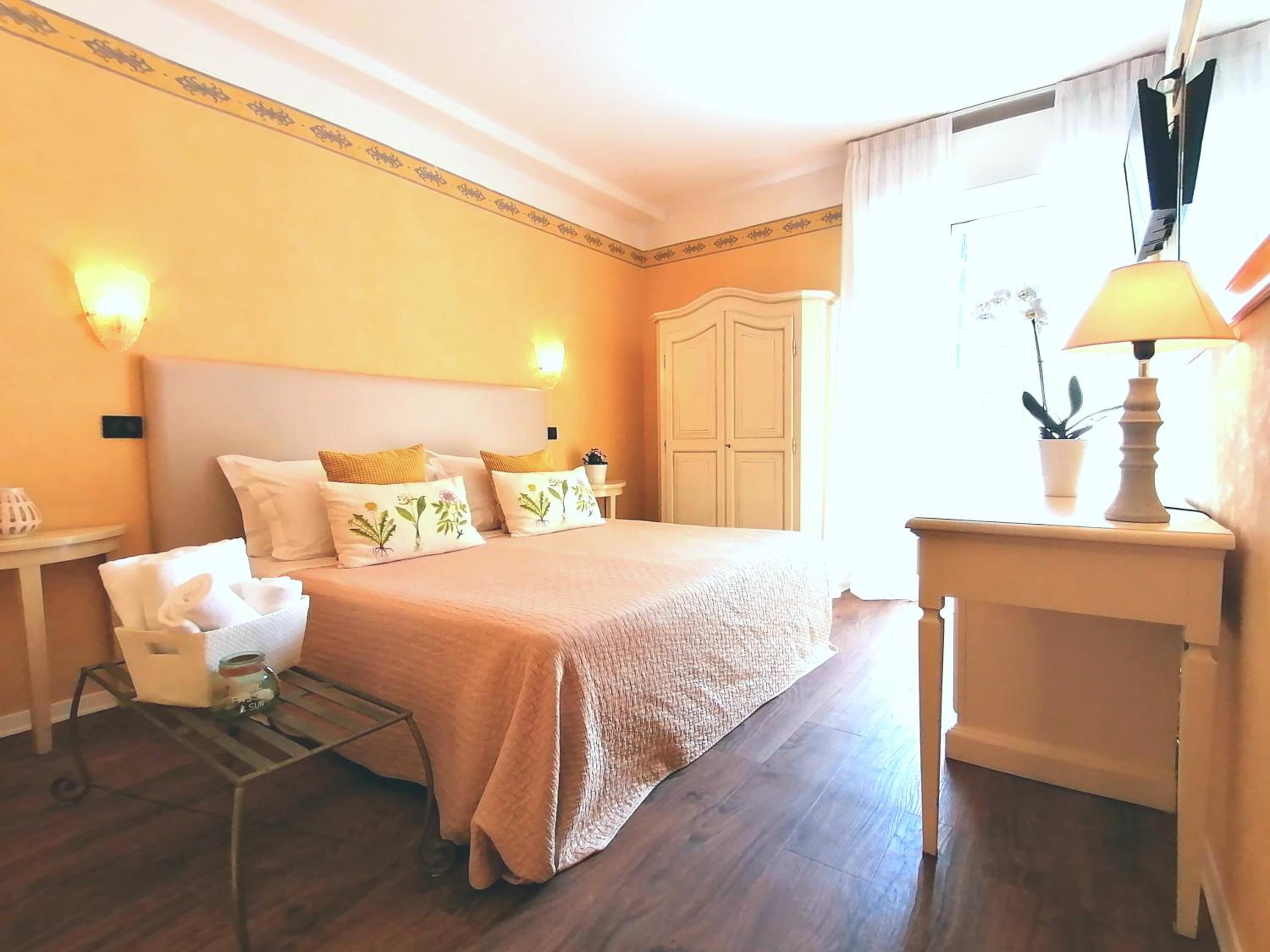 Superior Double or Twin Room - Photo 7
