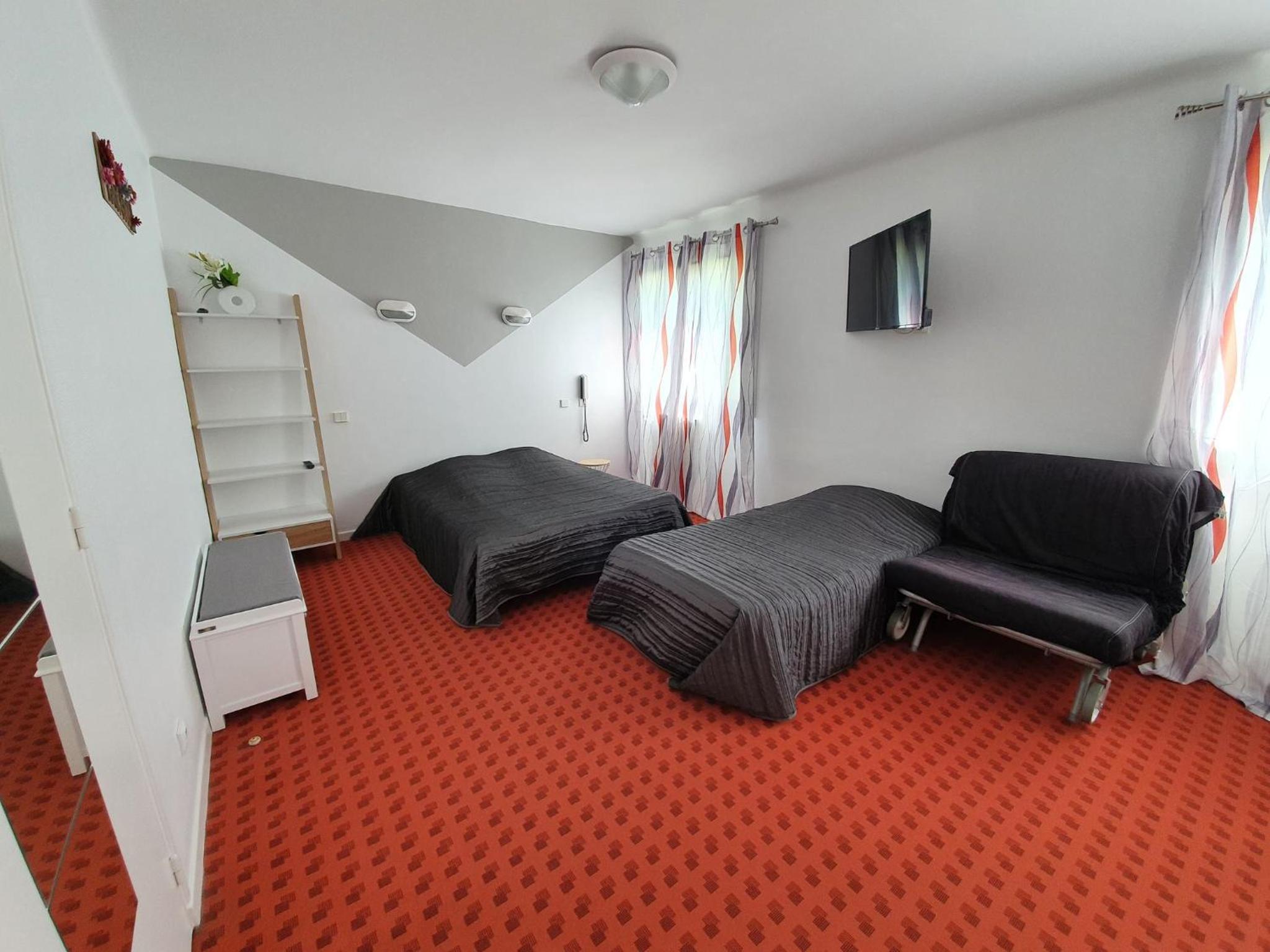Triple Room with Bath photo 2