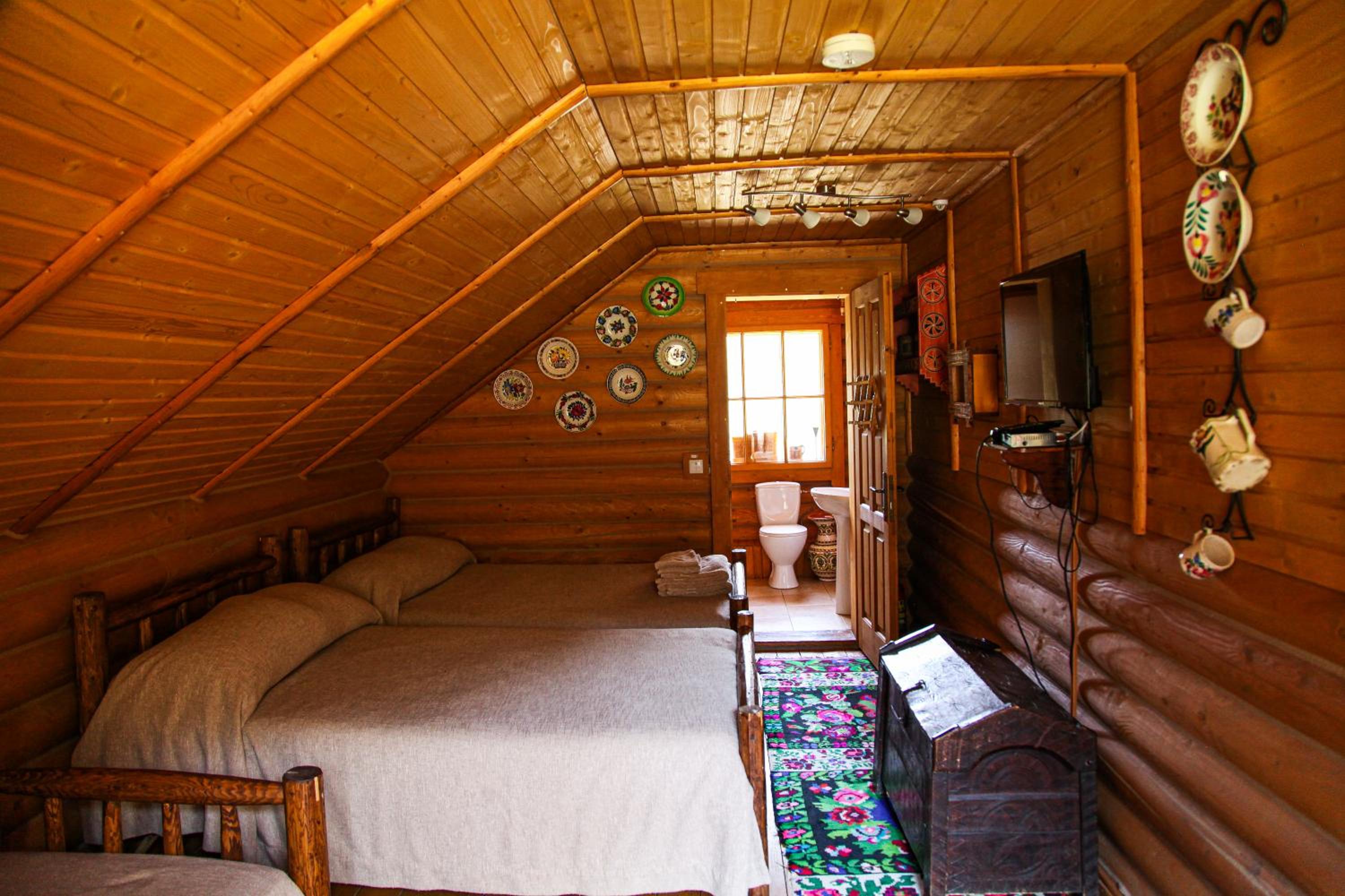 Twin Room with Bath photo 3