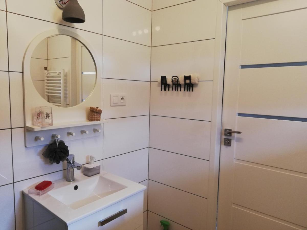 Double Room - Photo 12