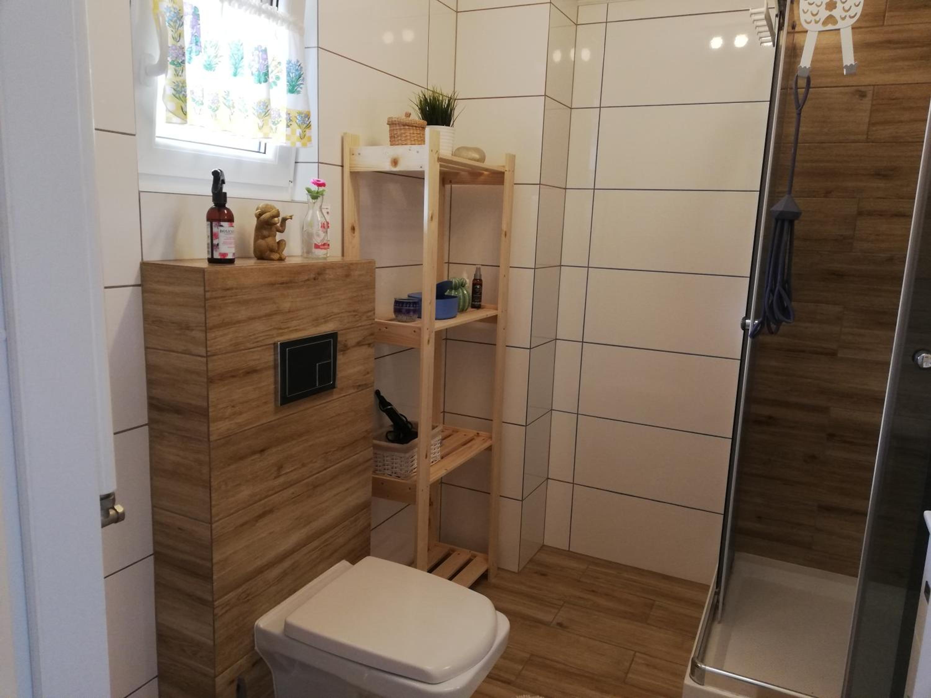 Double Room - Photo 11