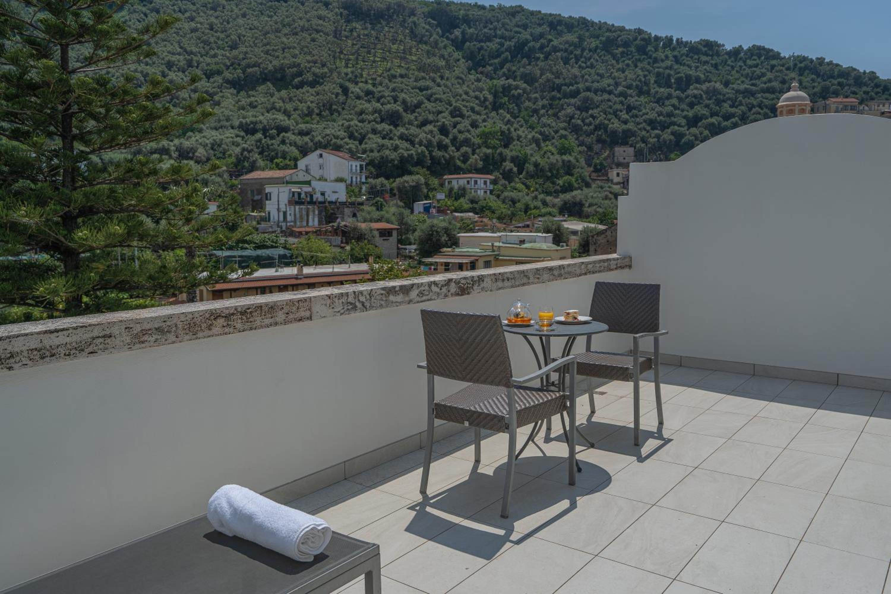 Superior Double Room with Terrace - Photo 11
