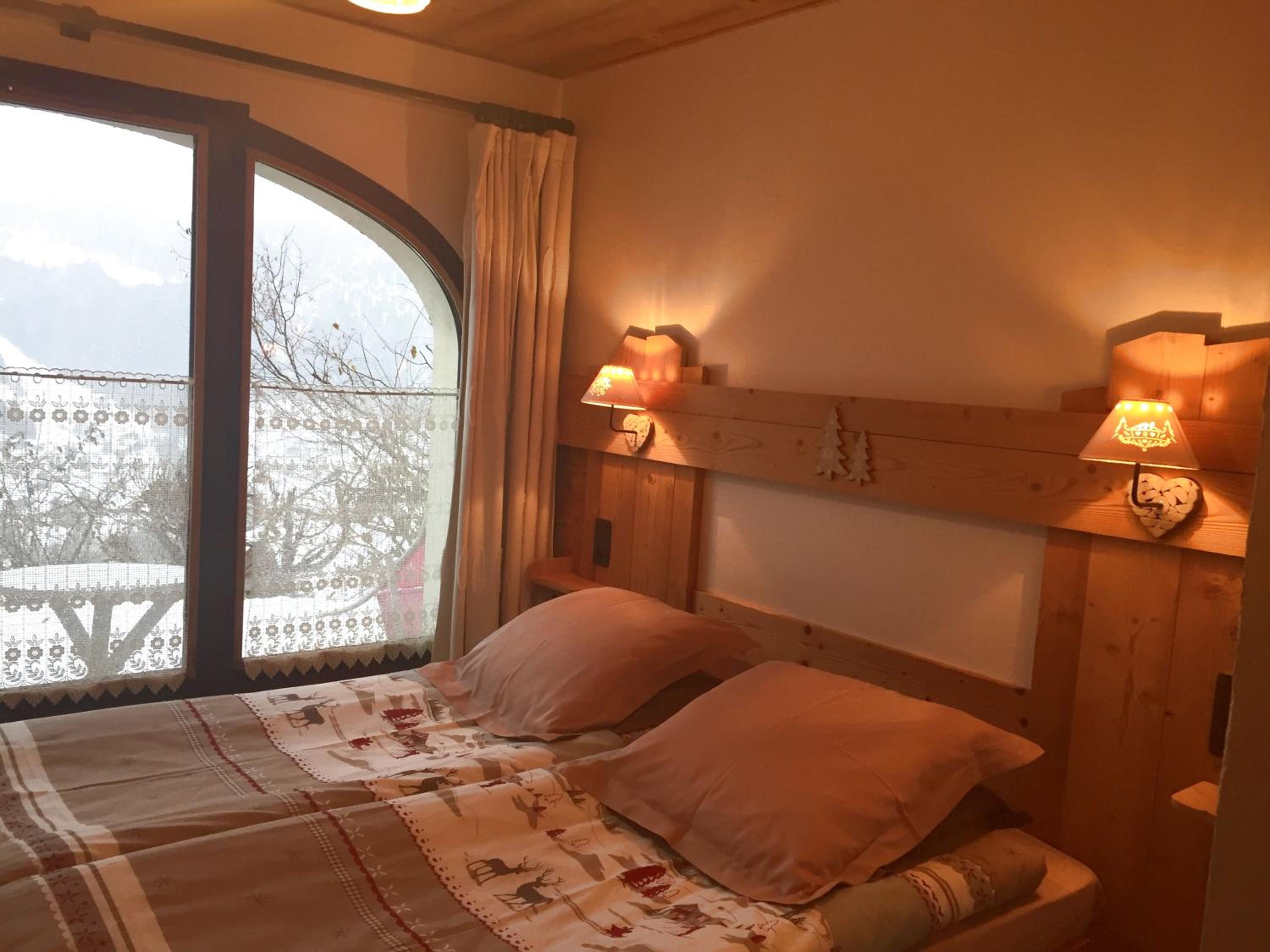 Double or Twin Room with Mountain View photo 2
