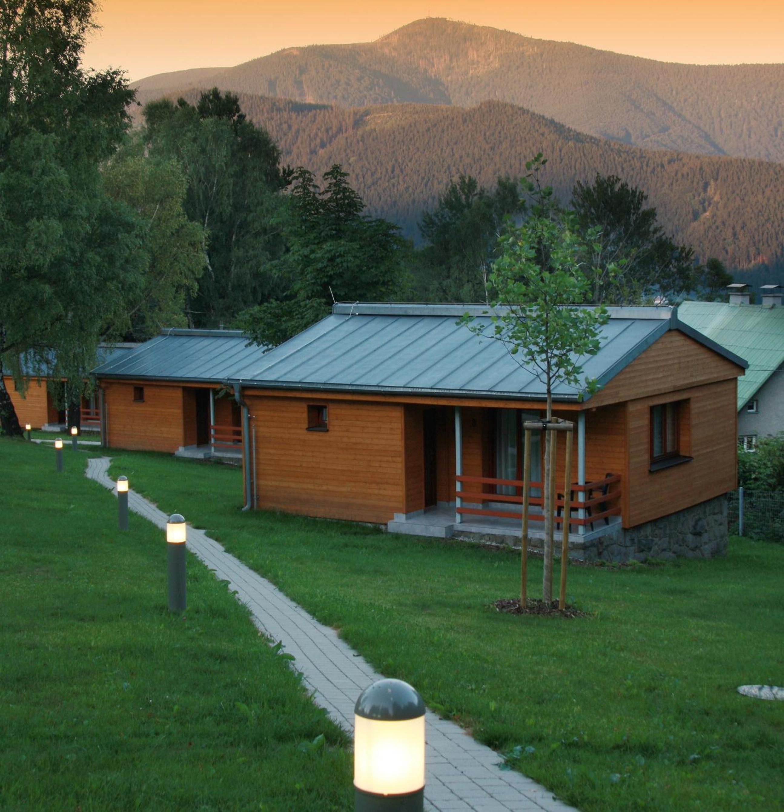 Chalet (4 Adults) - Photo 3