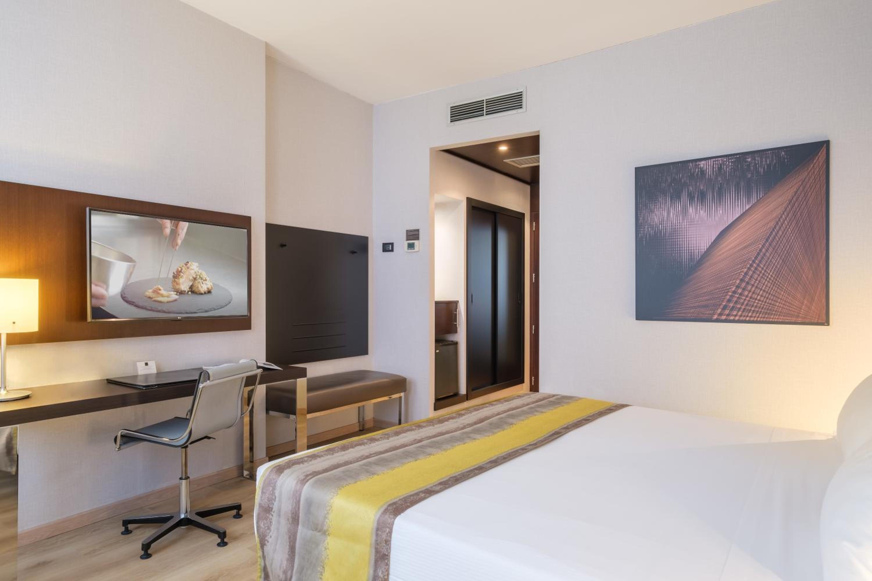 Double Room - Photo 4