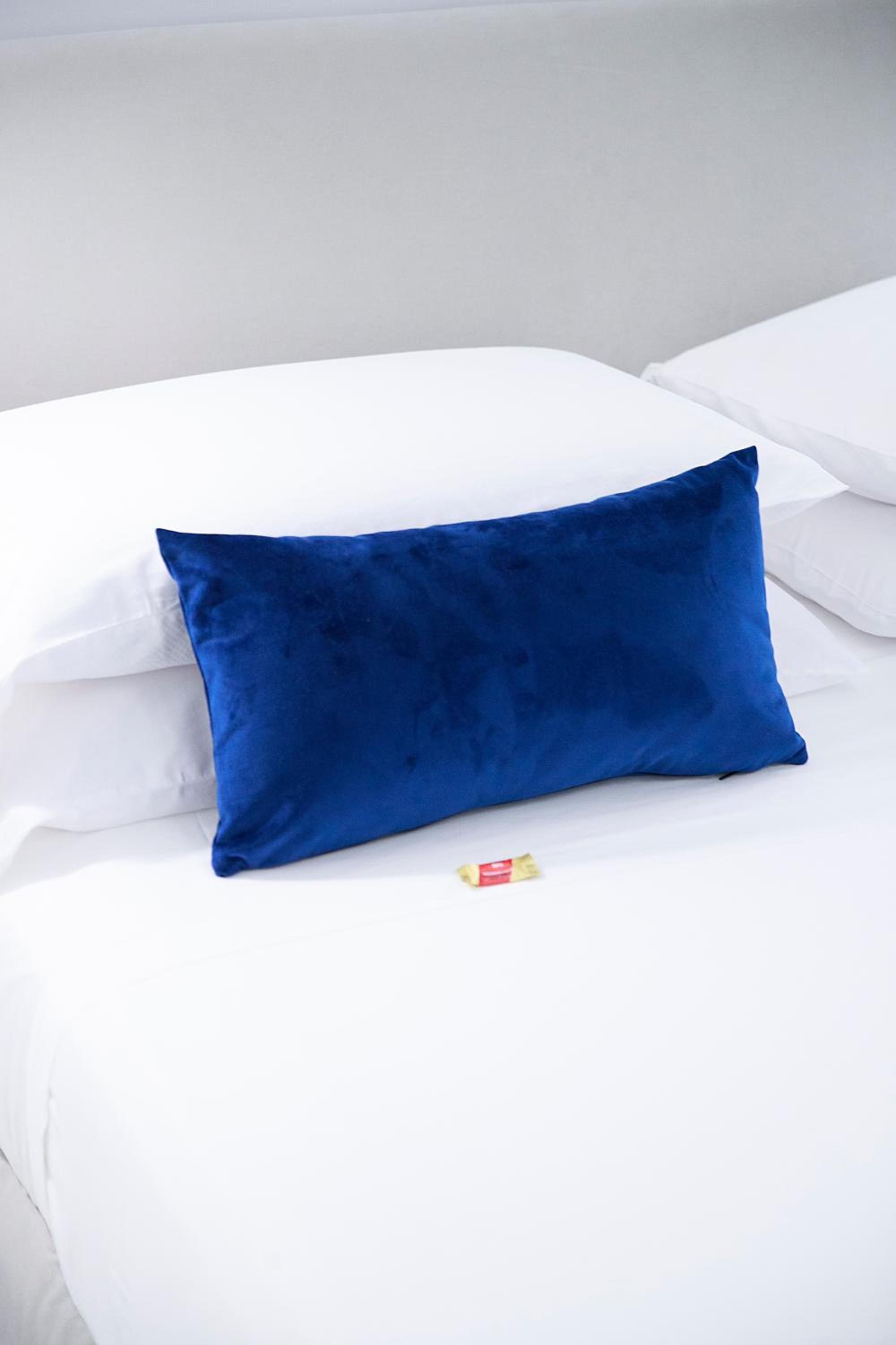 Deluxe Double Room with Balcony and Sea View - Photo 8