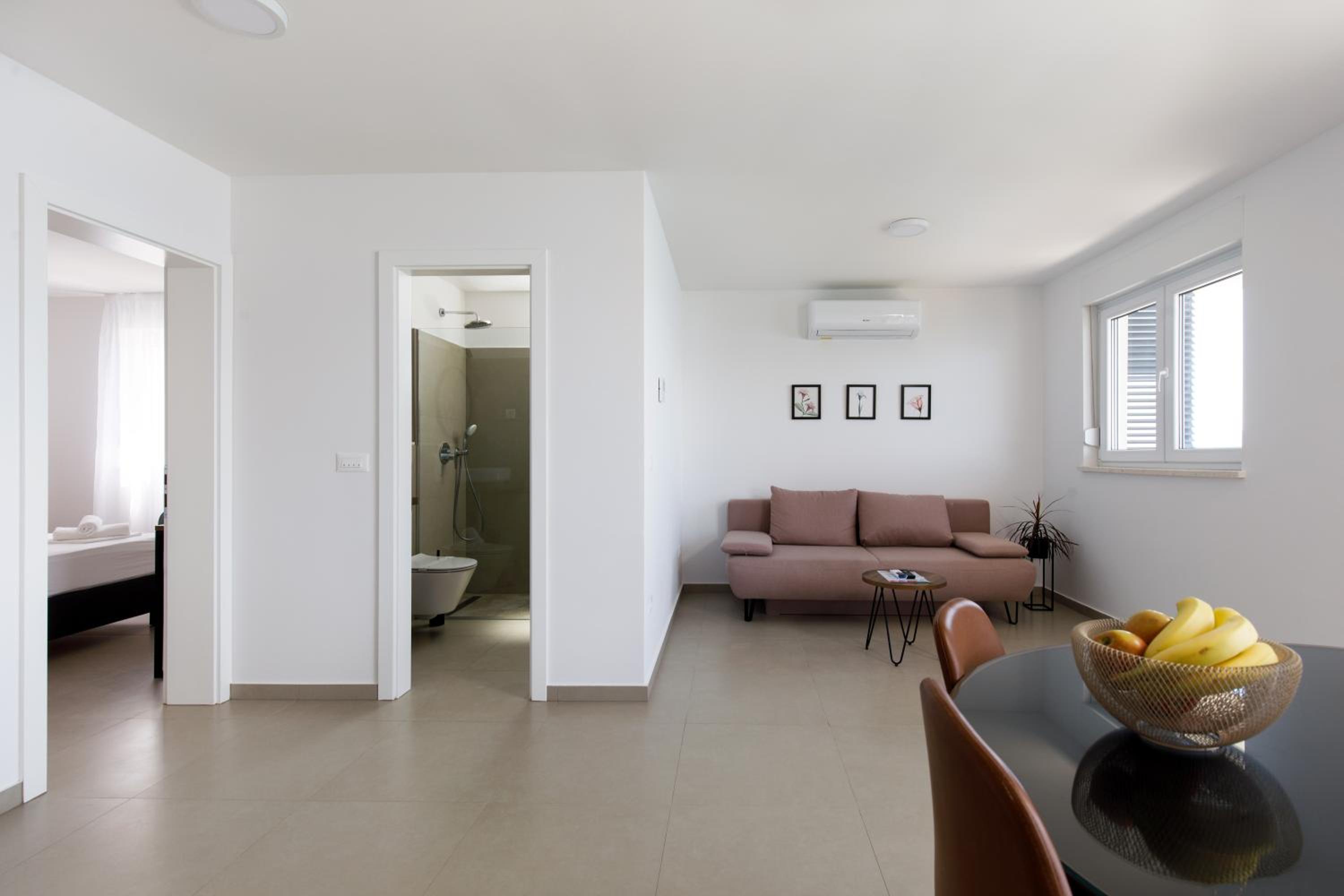 Apartment with Sea View (3rd Floor)