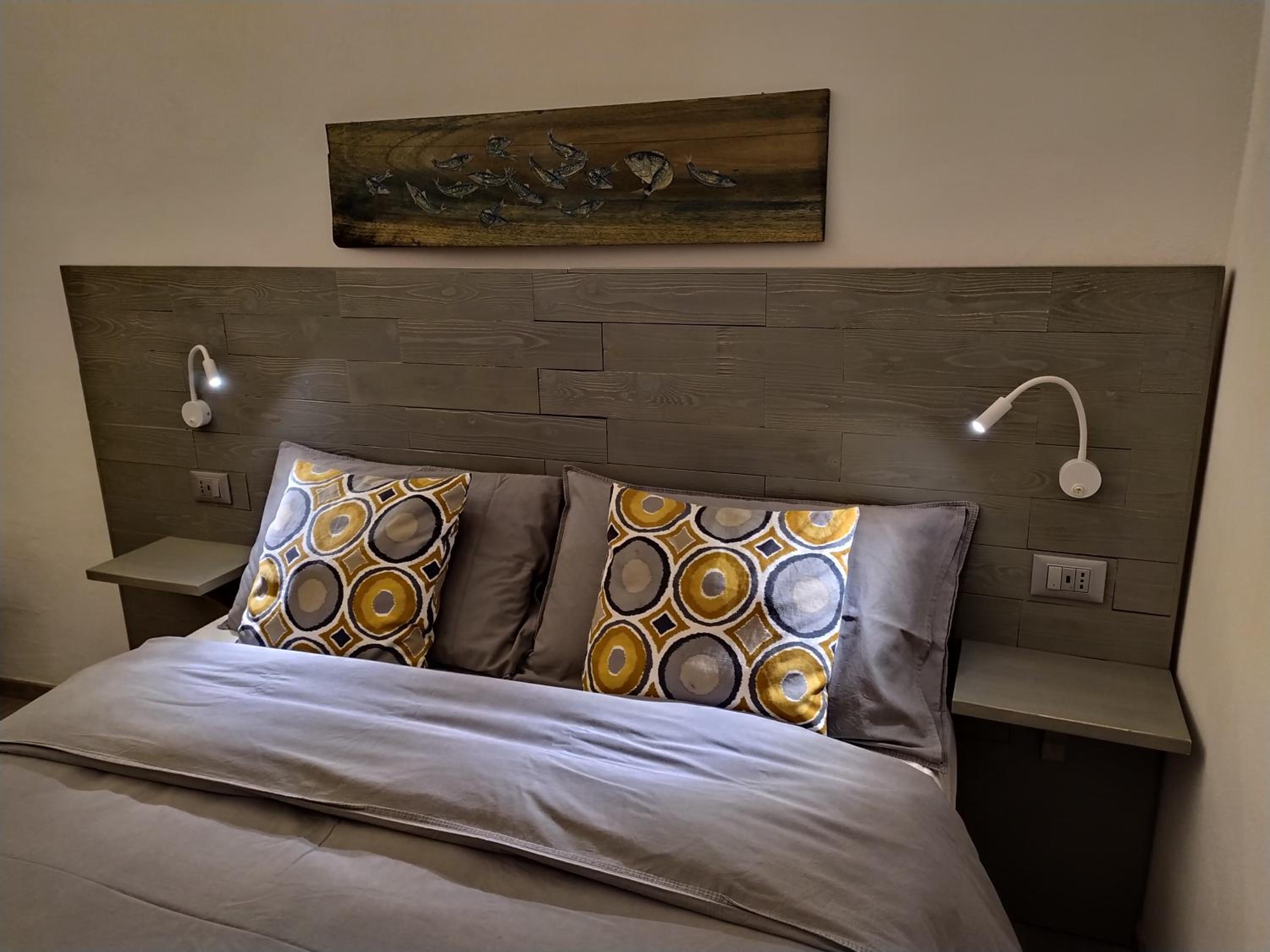 Studio Apartment - Photo 14