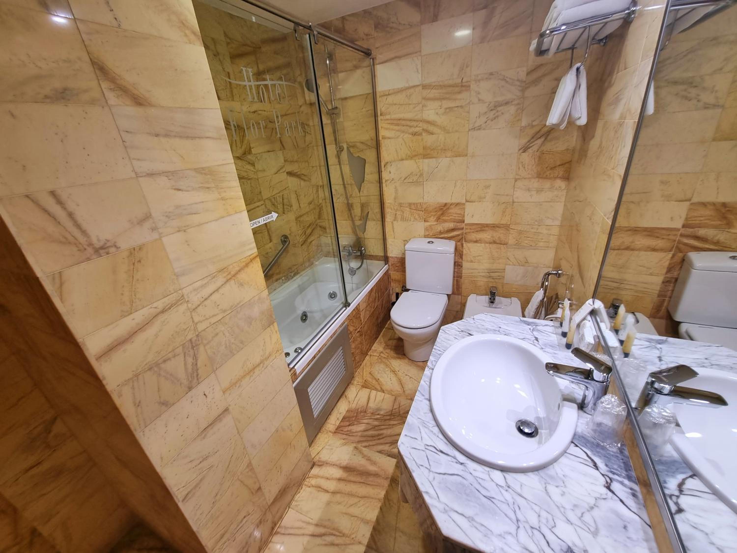Superior Double Room with Terrace and City View photo 3