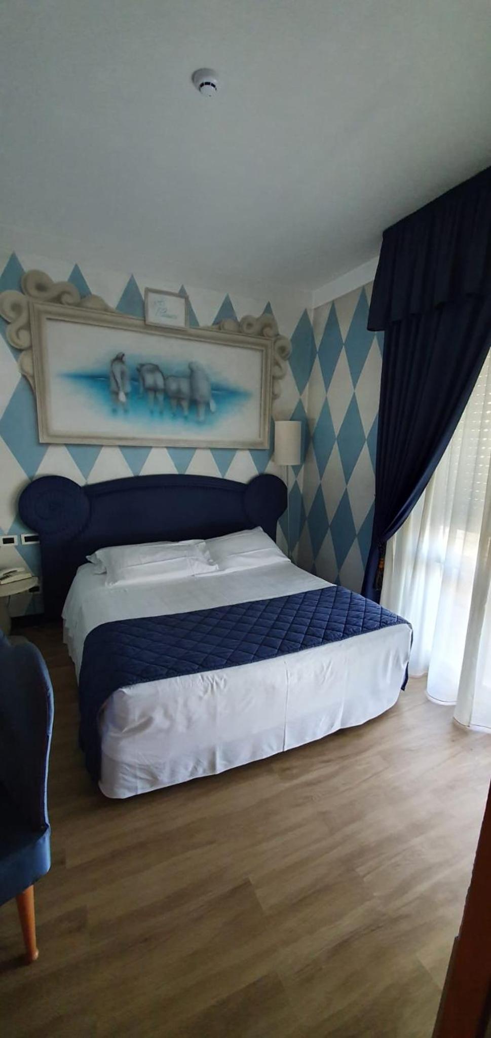 Standard Double Room - Photo 4