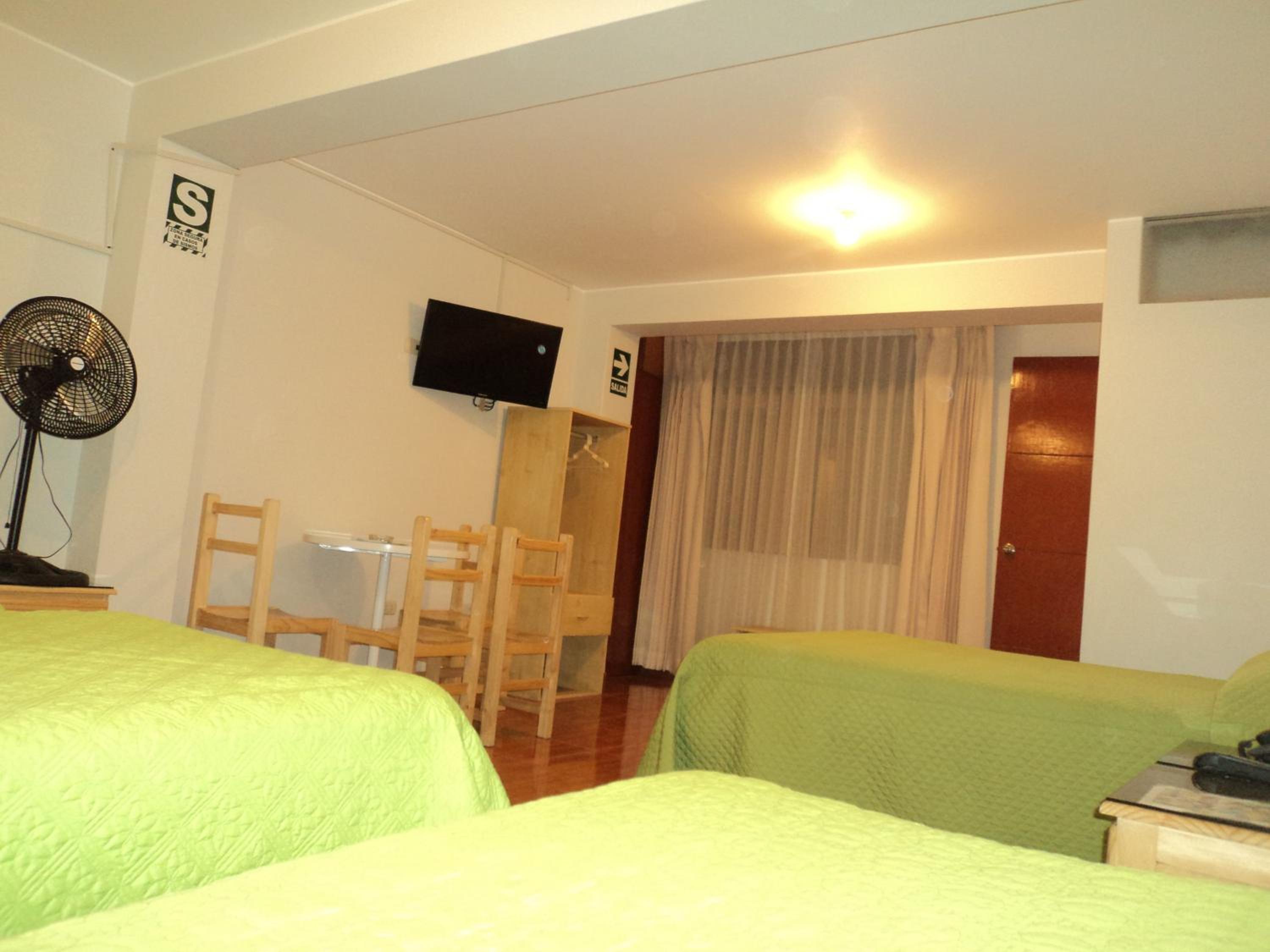 Bunk Bed in Mixed Dormitory Room