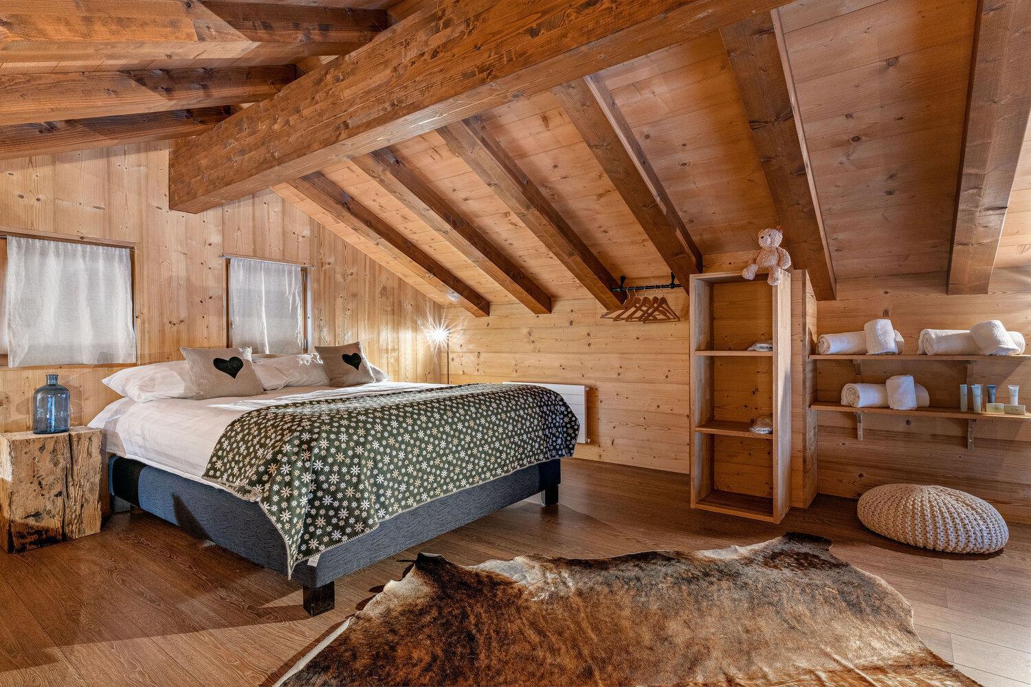 Two-Bedroom Suite - Photo 2