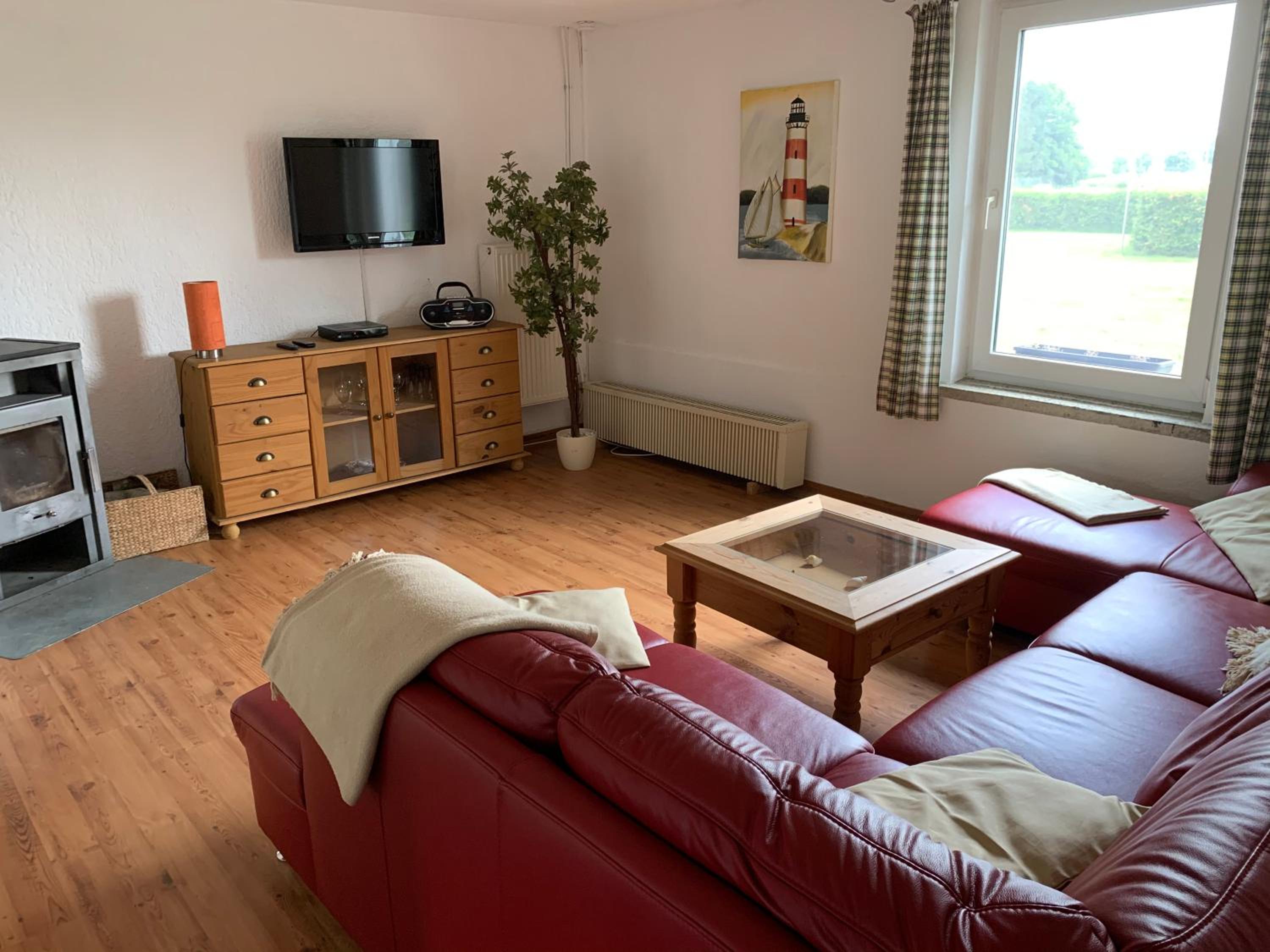 Three-Bedroom Apartment photo 1