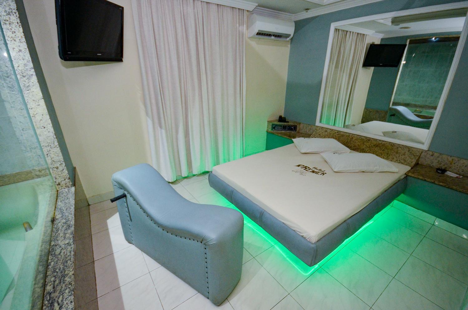 Suite with Spa Bath
