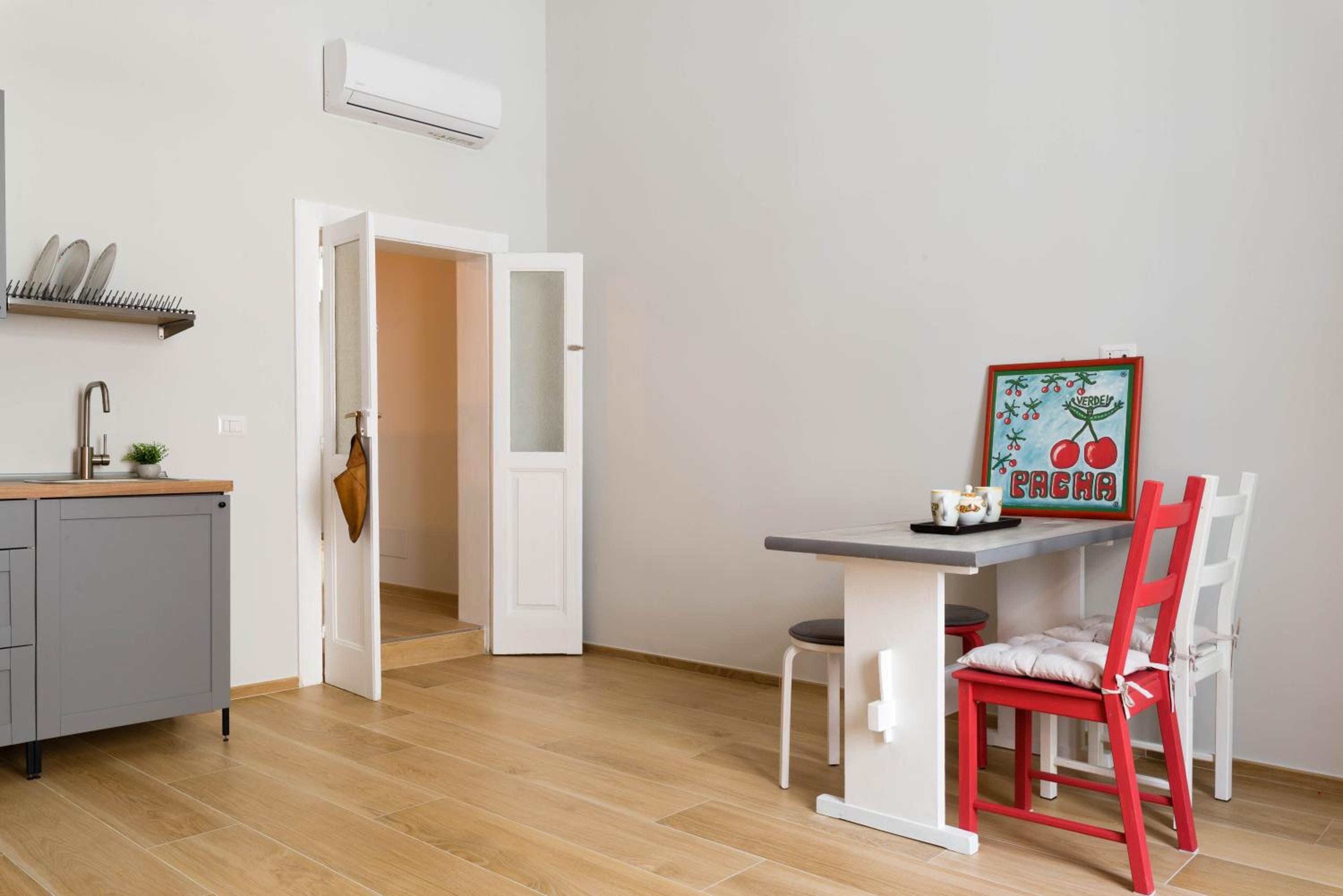 Superior Apartment - Photo 17