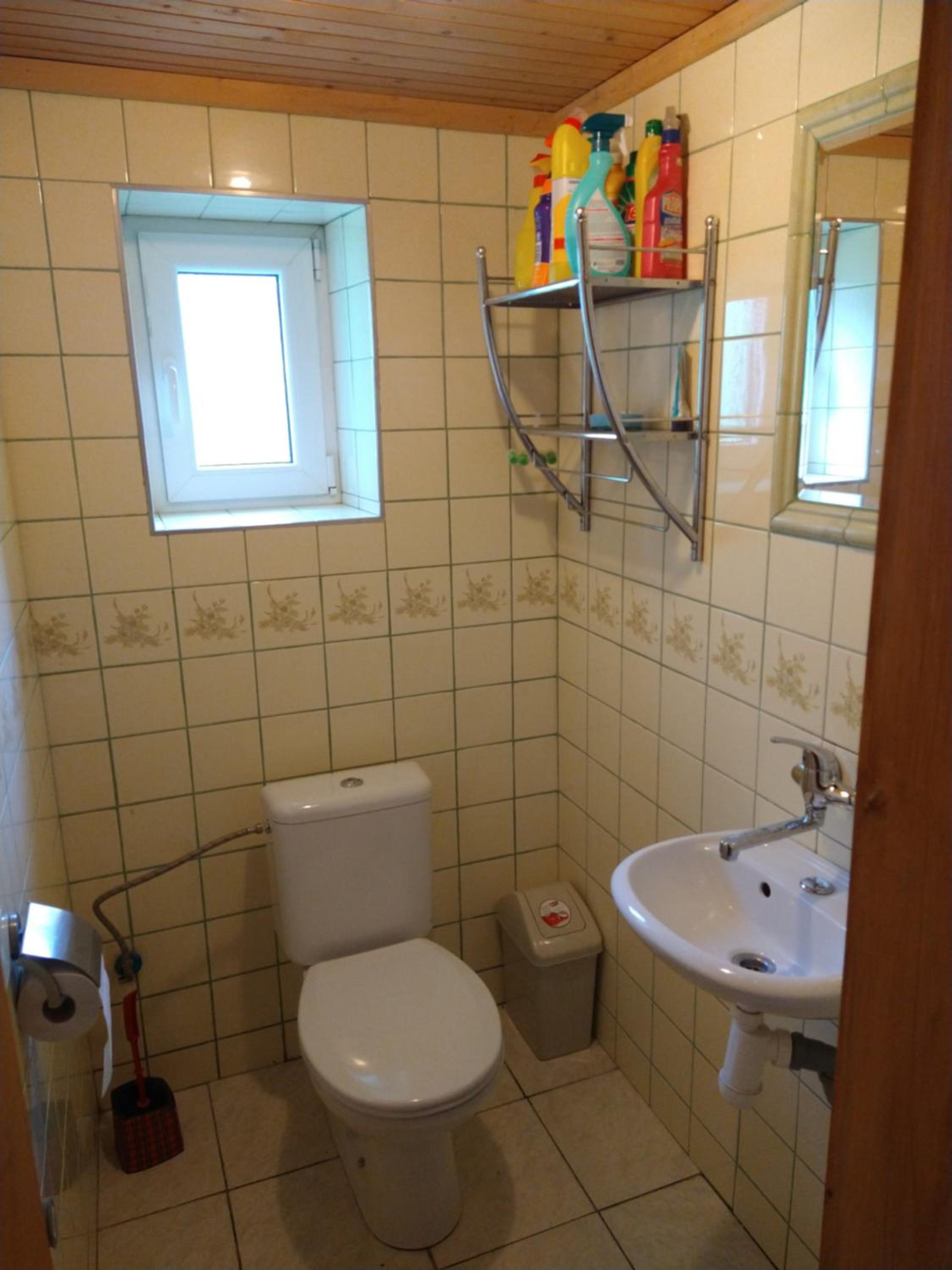 Four-Bedroom House photo 2