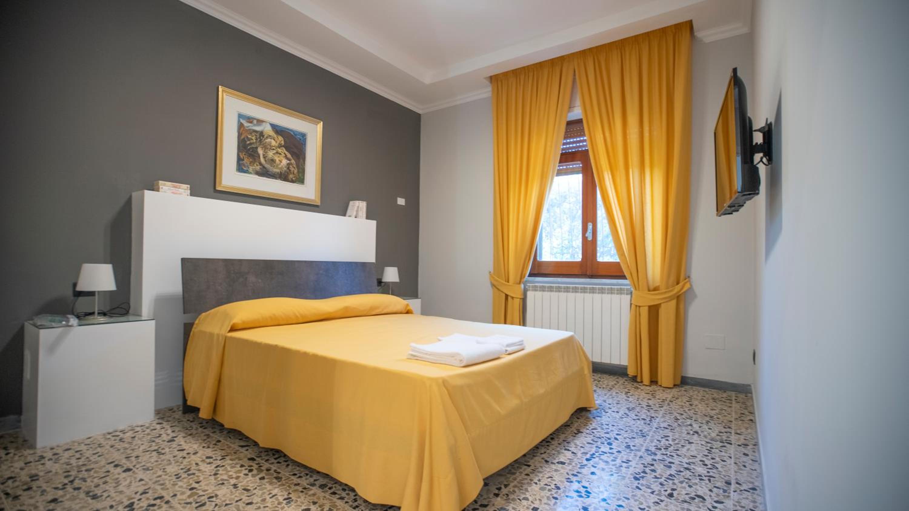 Double Room with Extra Bed - Photo 1