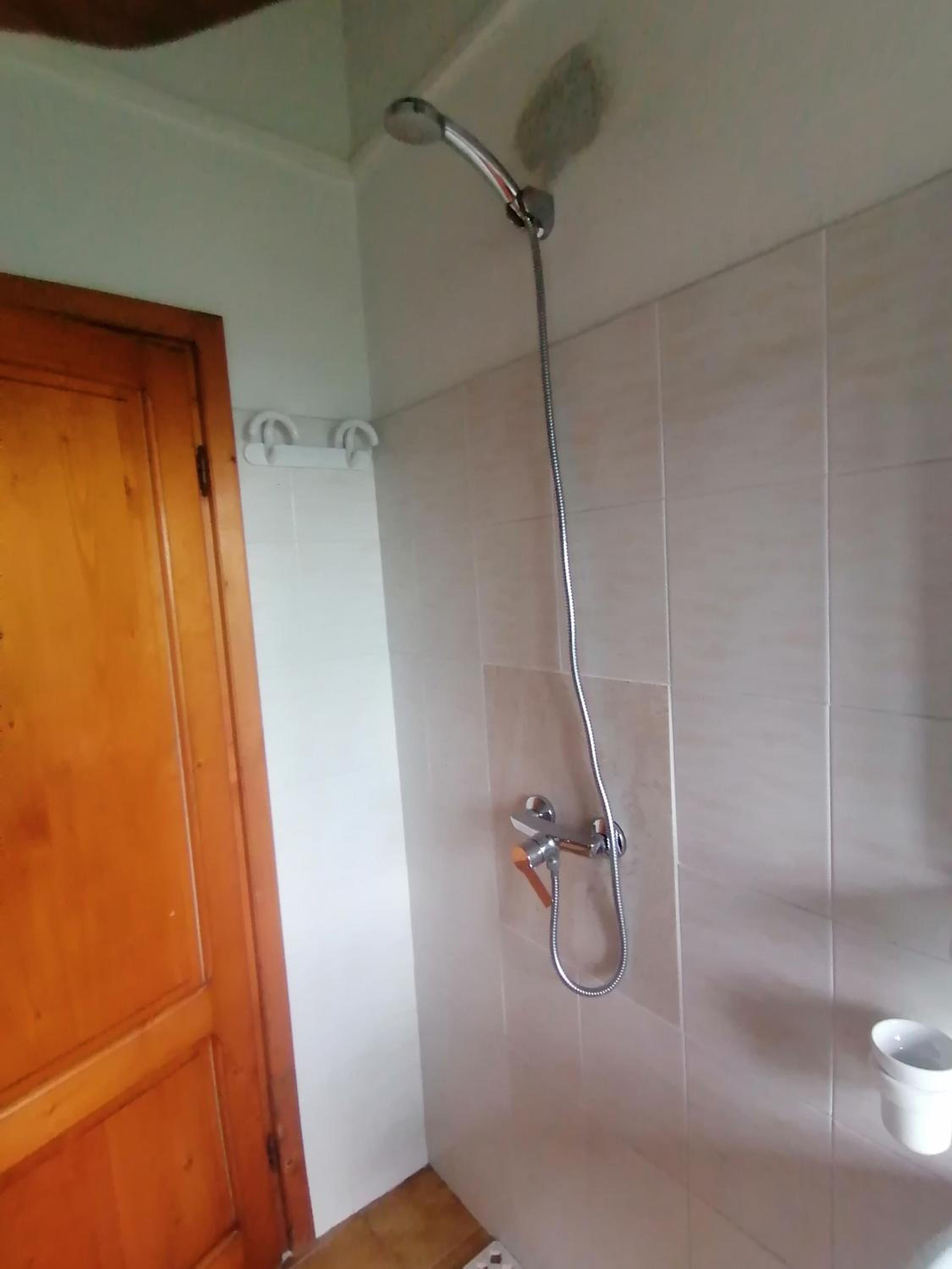 Two-Bedroom House - Photo 10