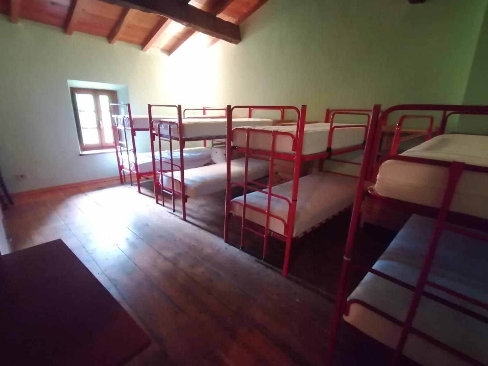 Three-Bedroom House - Photo 3