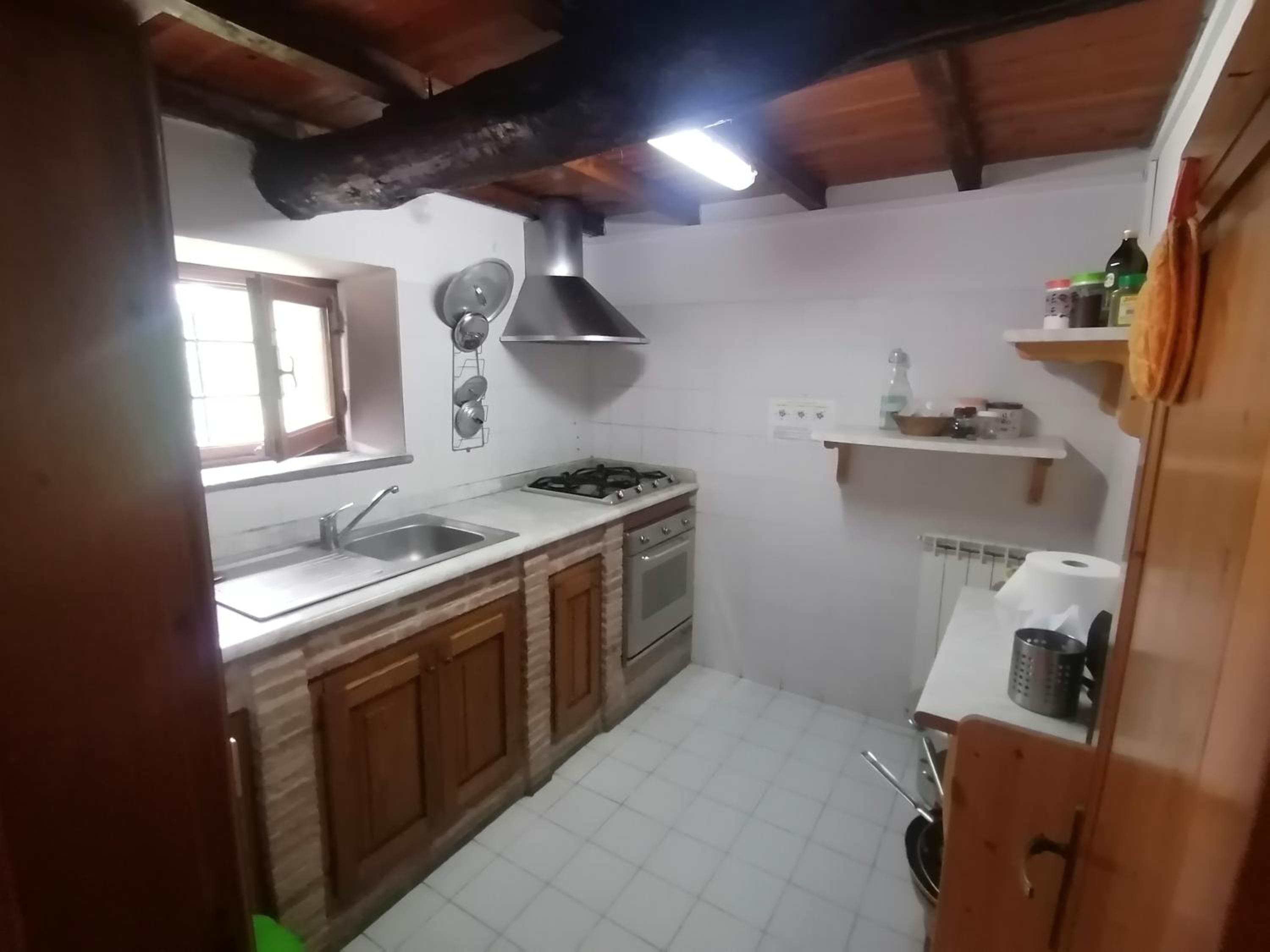 One-Bedroom House - Photo 6