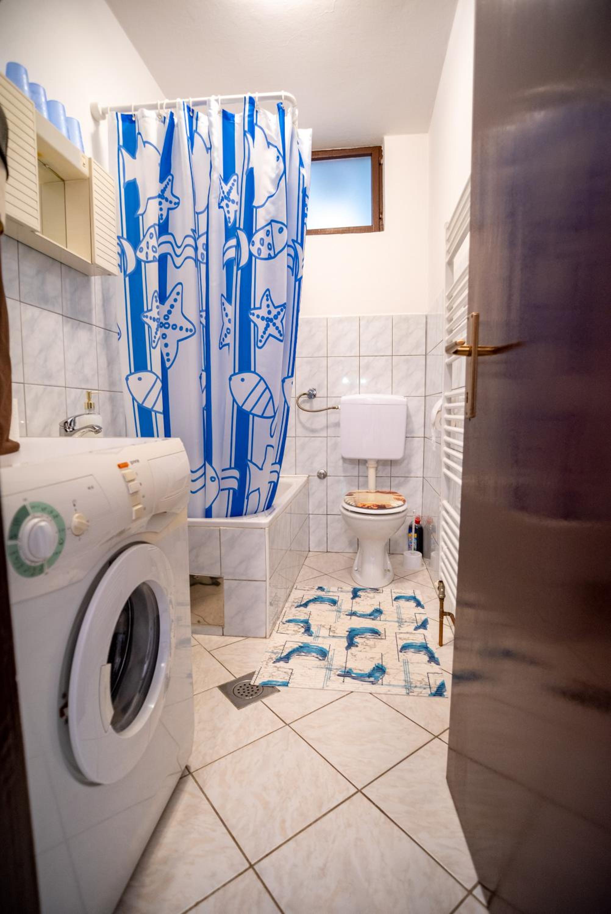 Apartment - Ground Floor - Photo 3