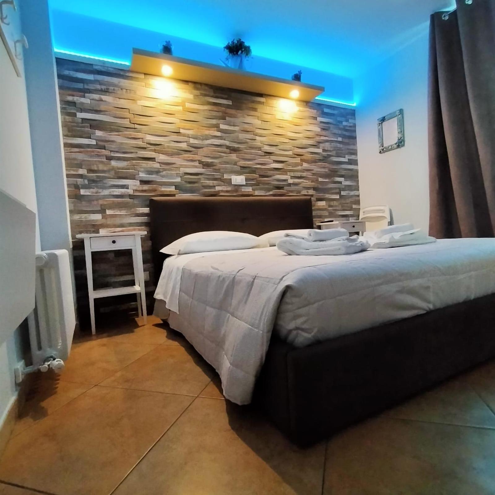 Double Room with Private Bathroom photo 1