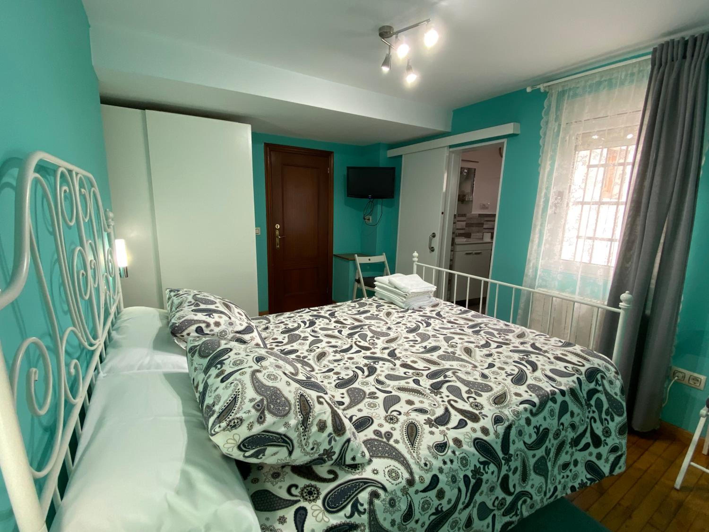 Habitación Doble con Baño Privado
