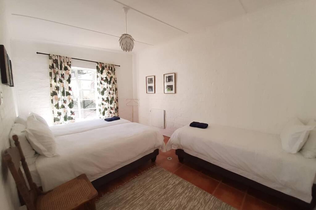 One-Bedroom House photo 1