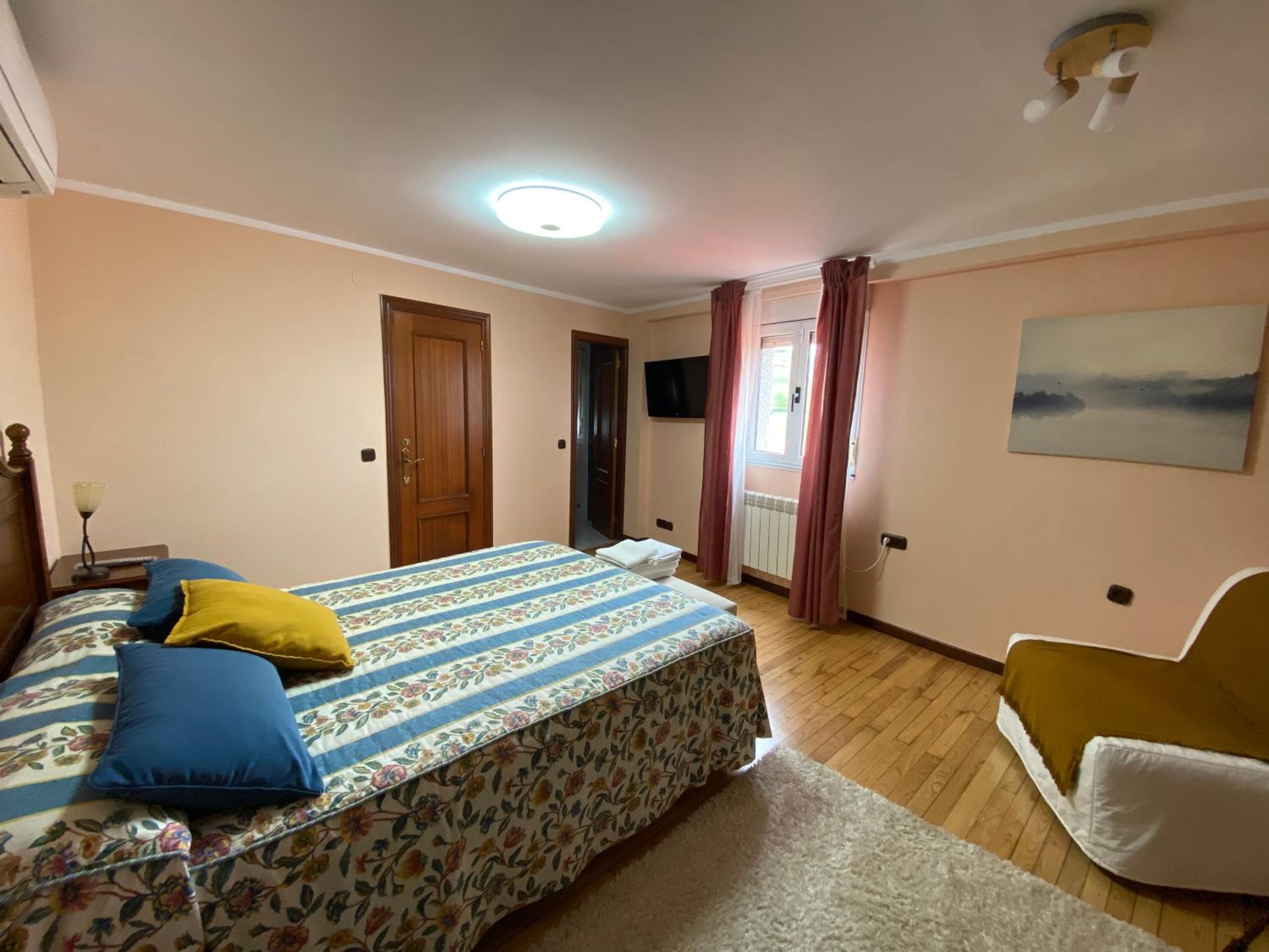 Habitación Doble con Baño Privado
