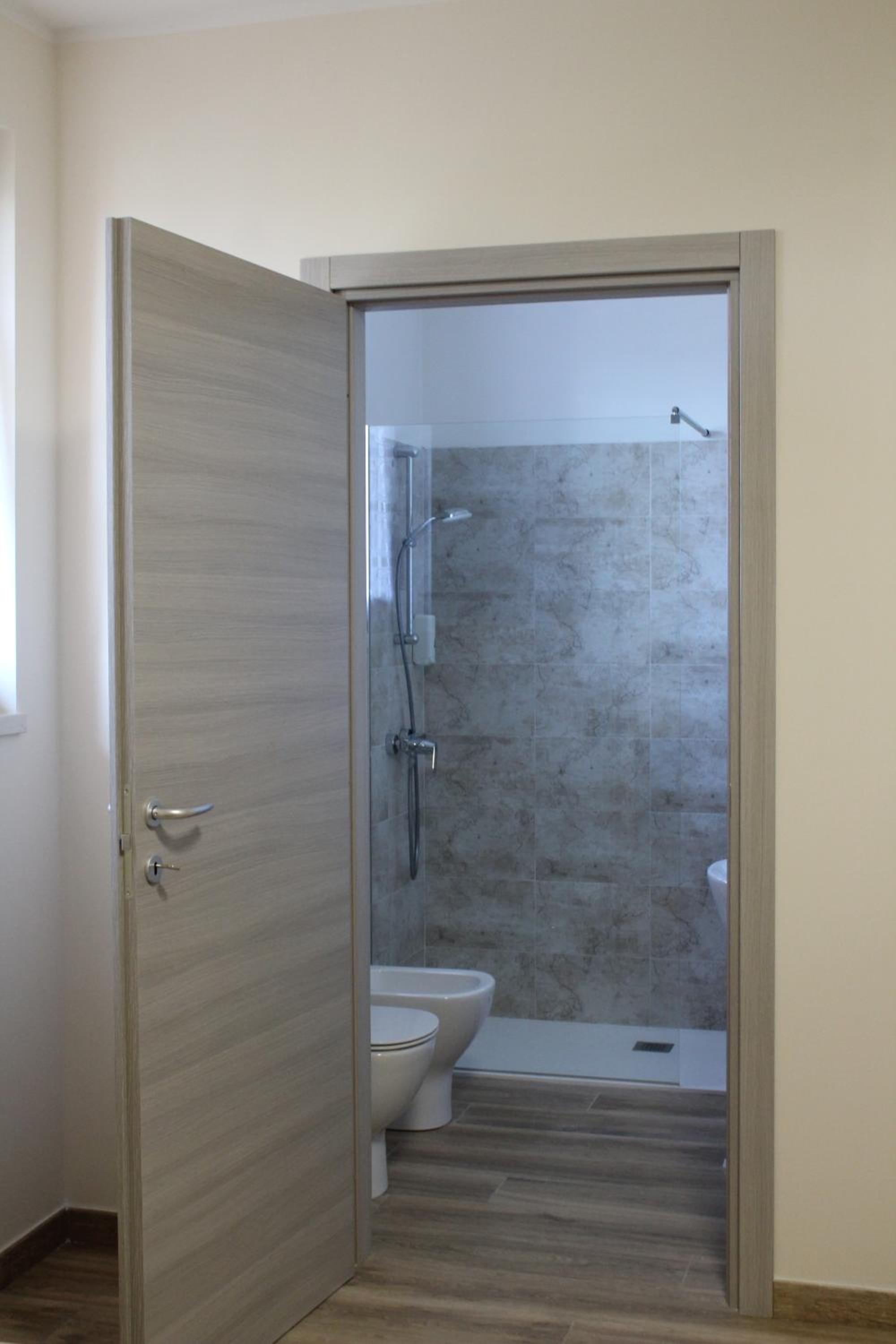 Deluxe Double or Twin Room - Photo 2