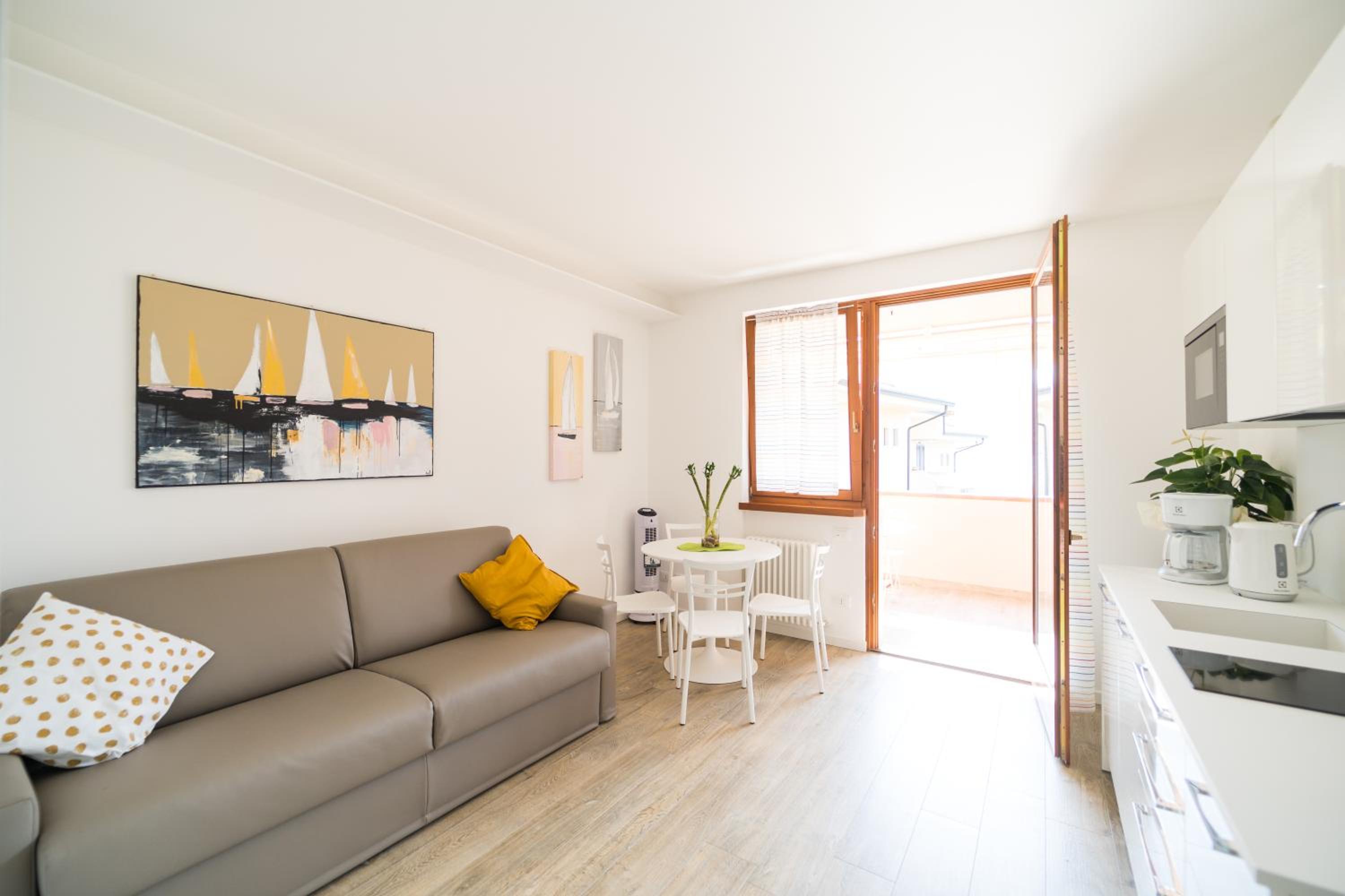 One-Bedroom Apartment