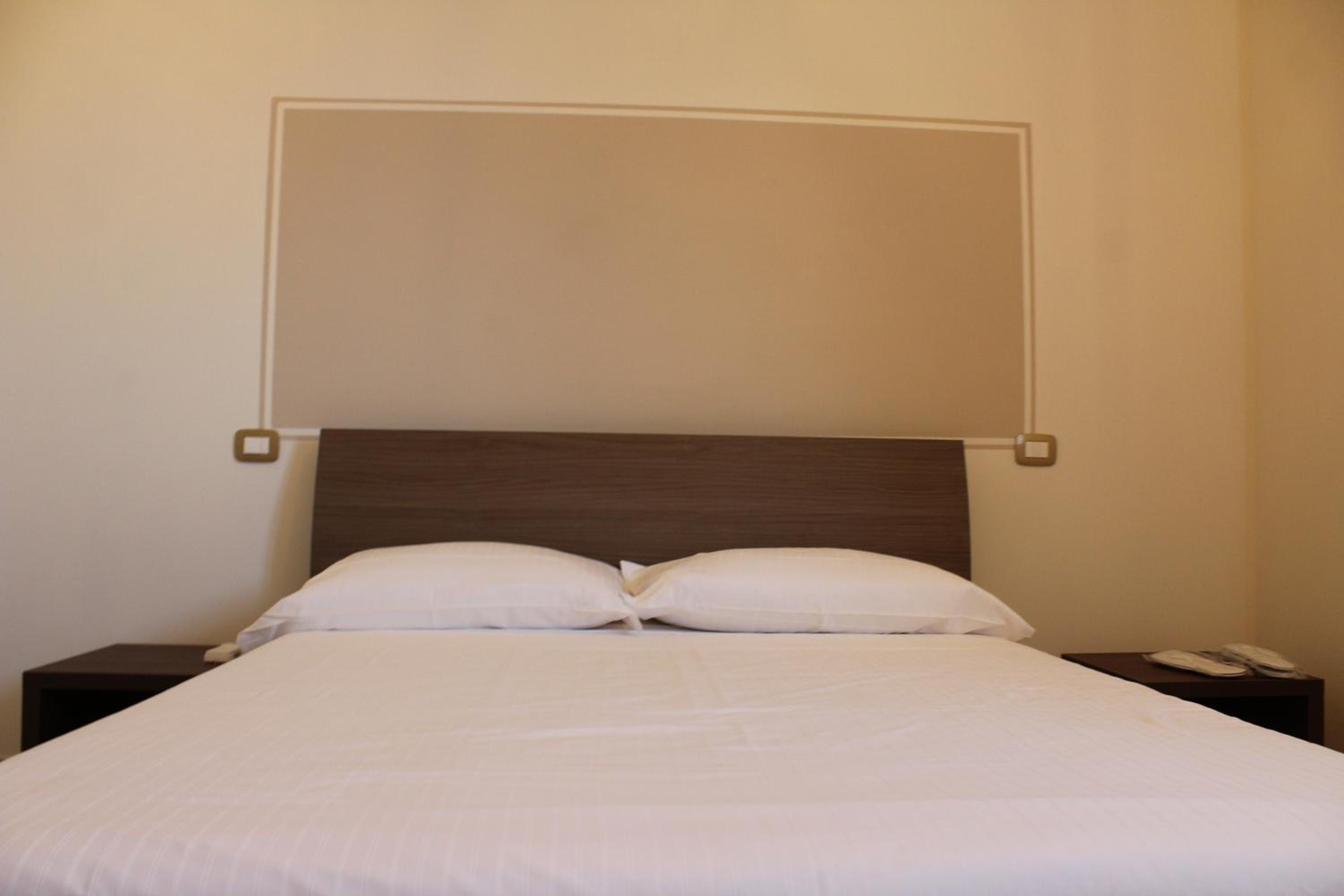 Deluxe Double Room - Photo 5