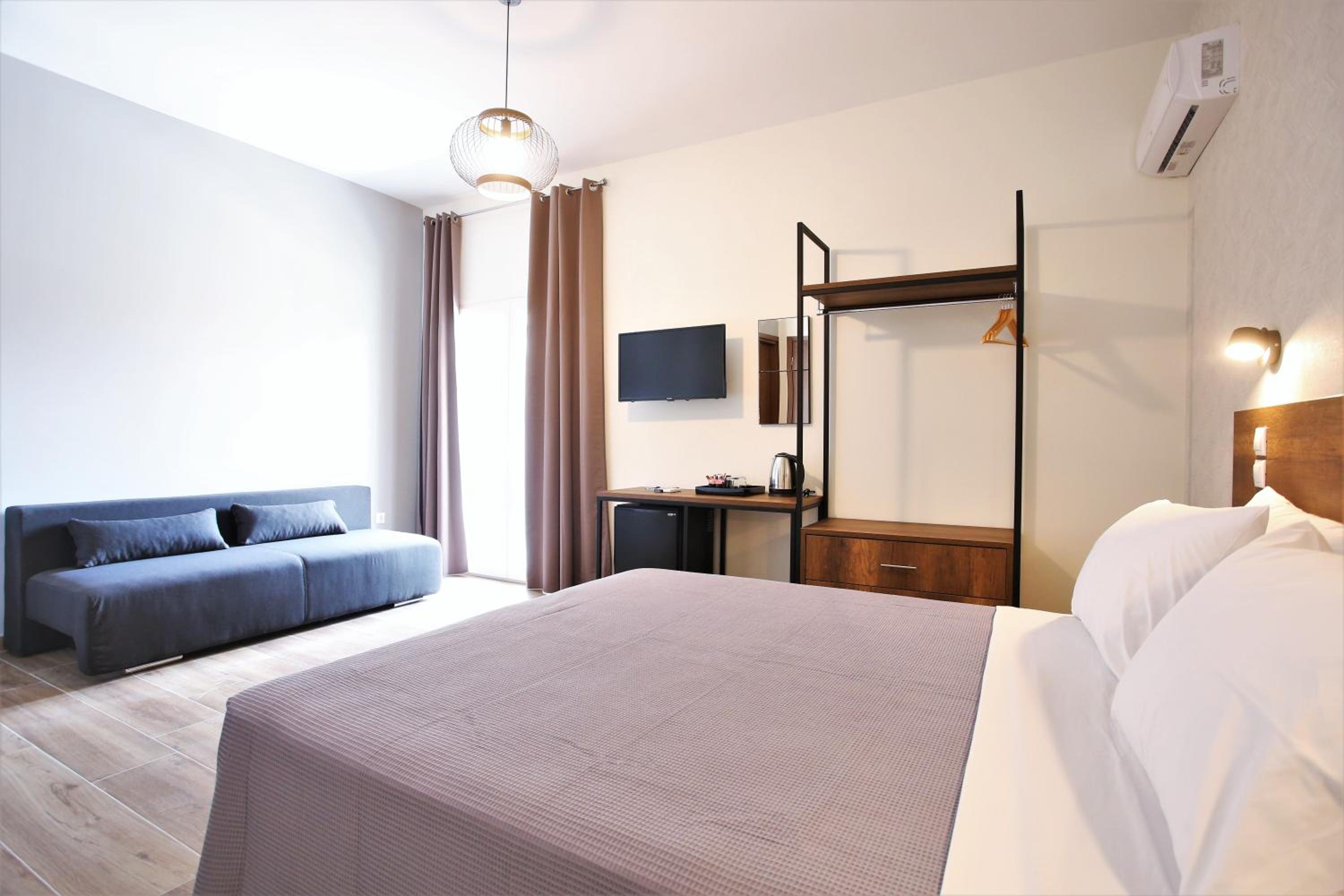 Executive Room - Photo 5