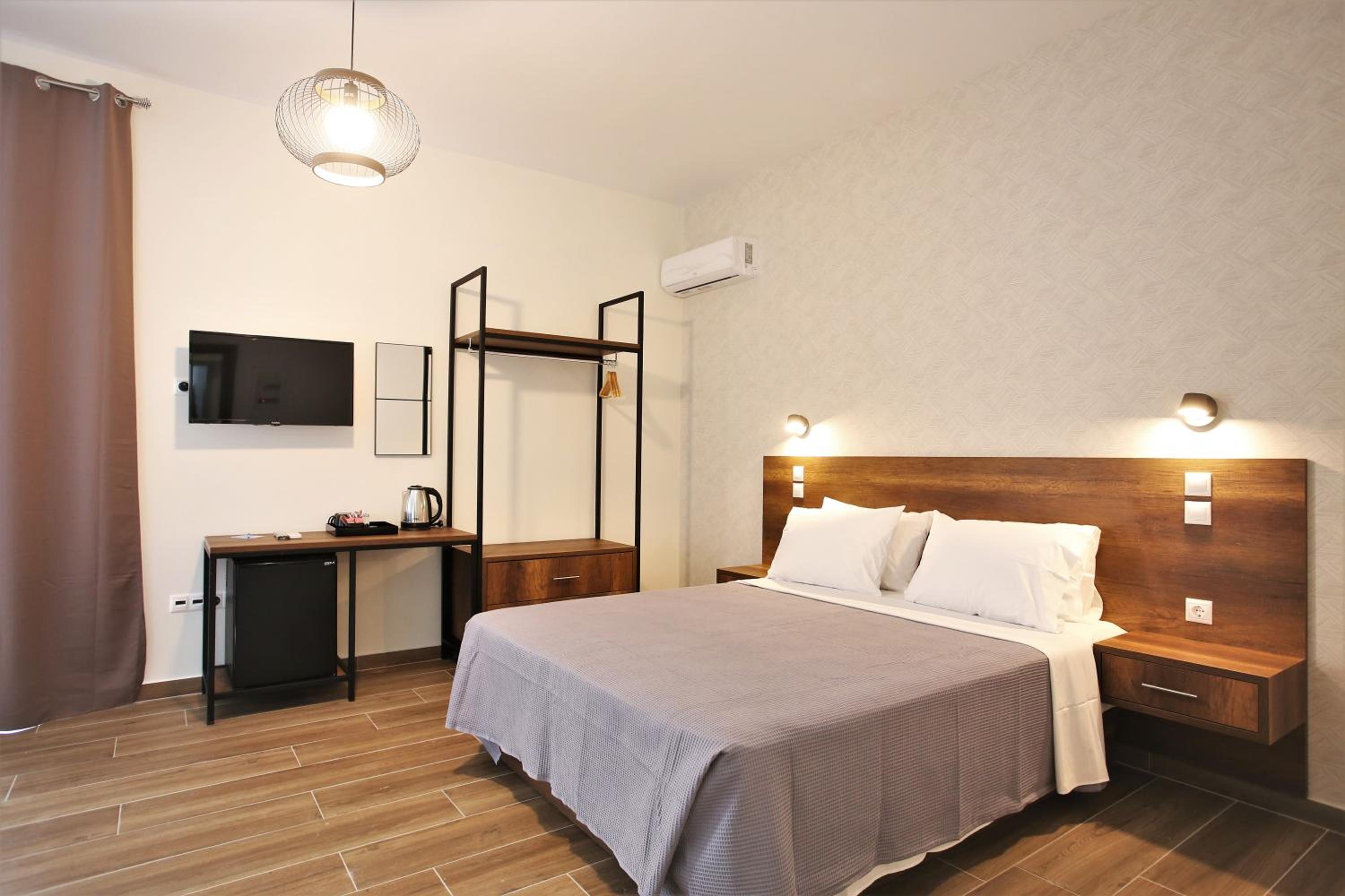 Executive Room - Photo 6